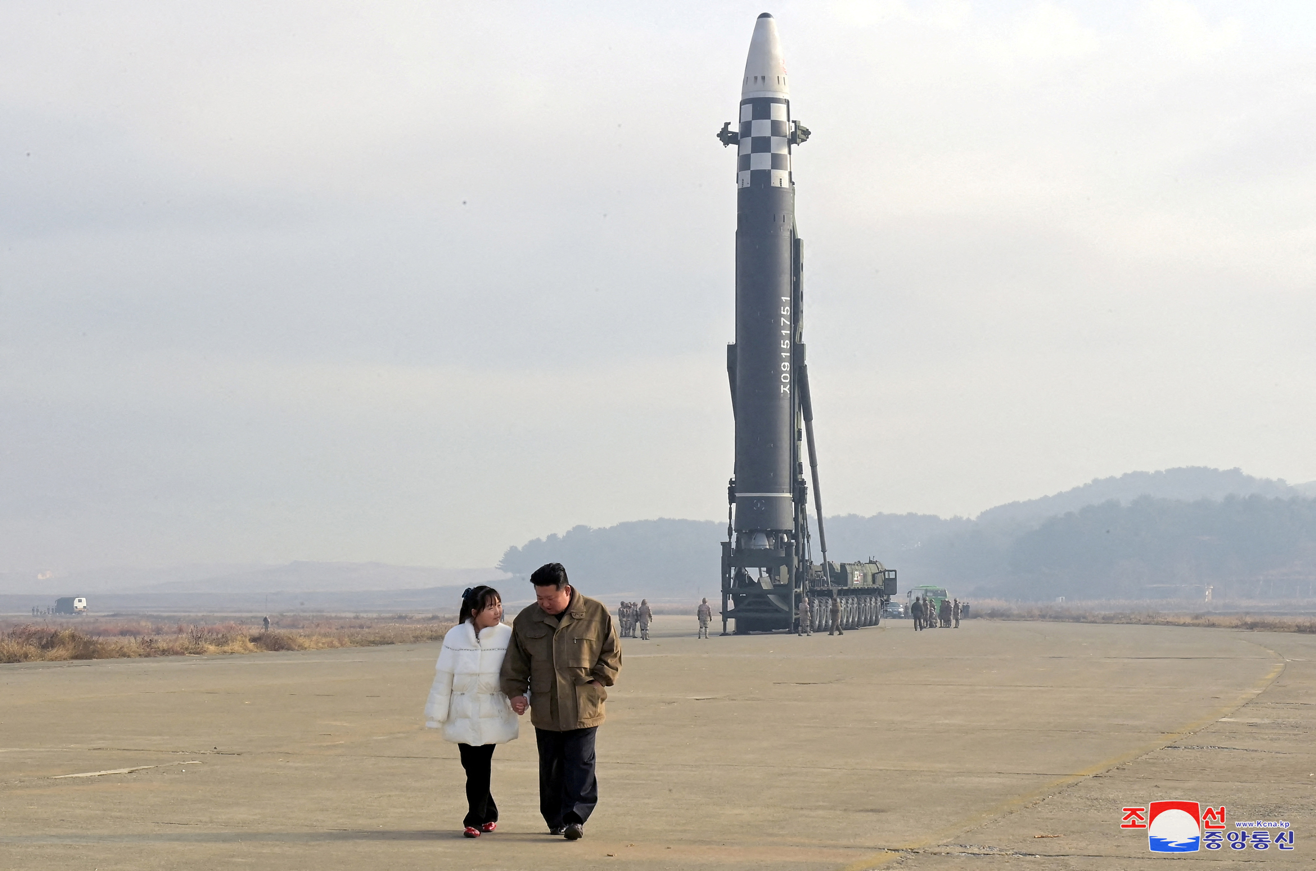 Tras el lanzamiento del domingo, las autoridades norcoreanas apuntaron que se trataba de una prueba en el marco del desarrollo de un satélite de reconocimiento militar que busca poner en órbita en abril del próximo año. (REUTERS)