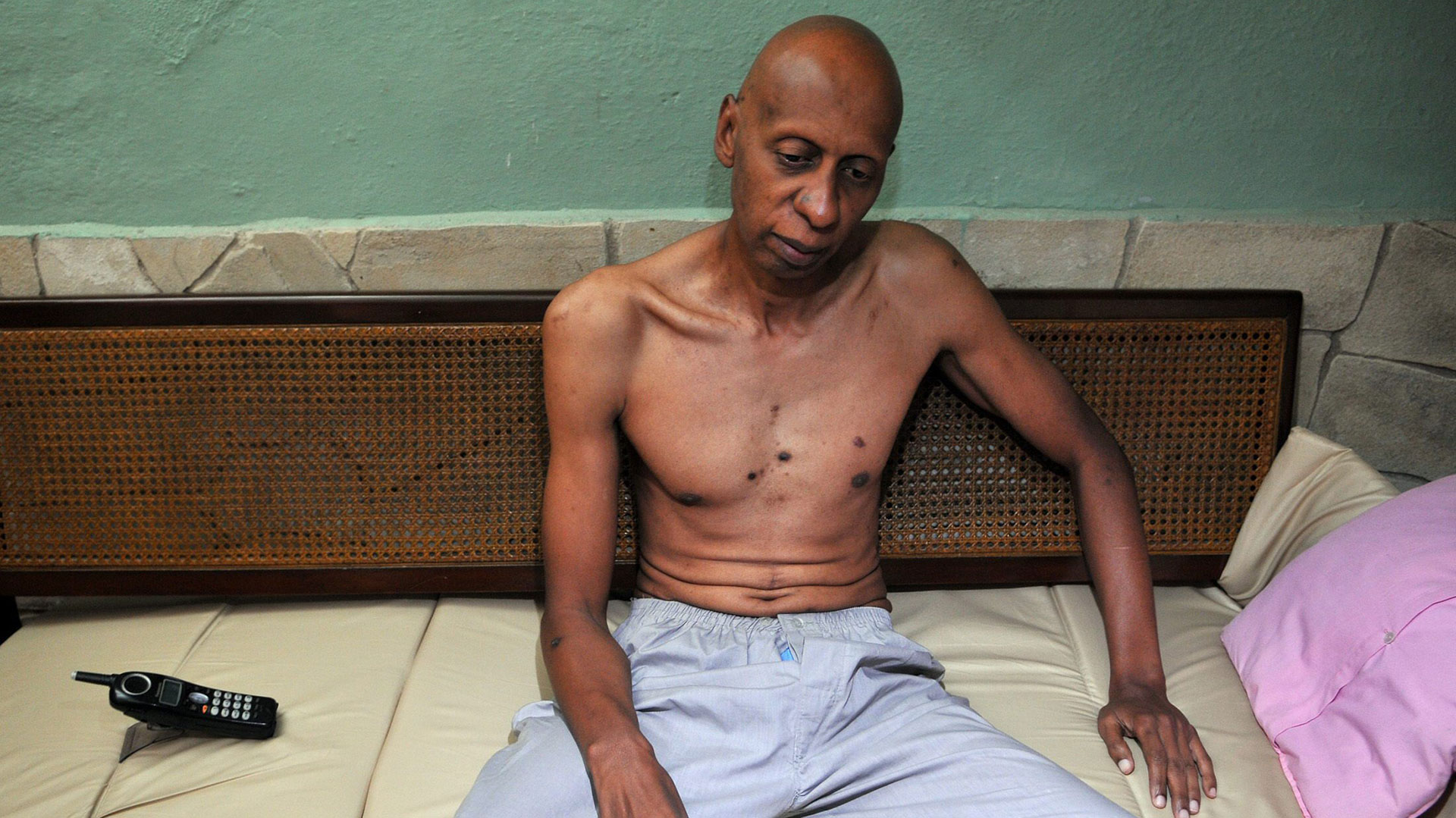 Foto de archivo de 2016, de Guillermo Fariñas en huelga de hambre 