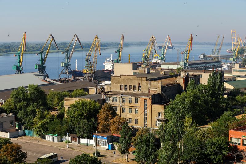 Una vista general muestra de Kherson, ciudad que era controlada por Rusia, en Ucrania. 24 de julio, 2022. REUTERS/Alexander Ermochenko