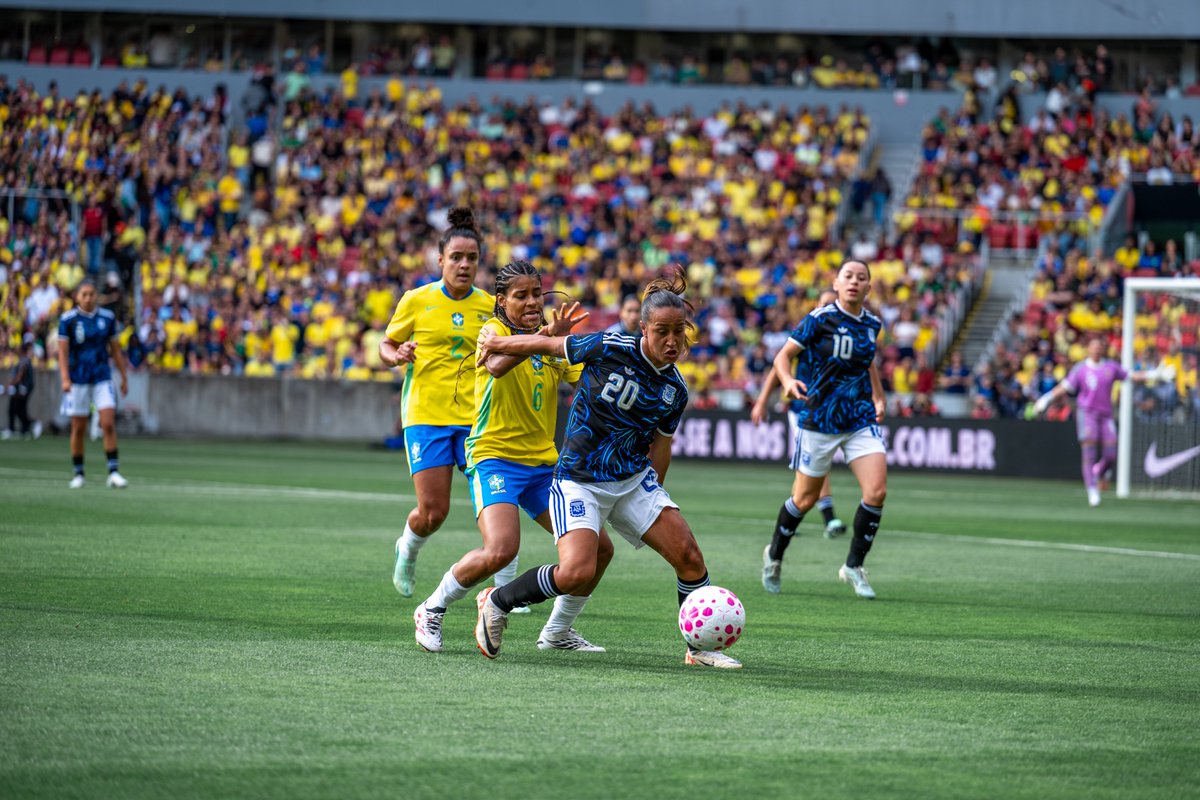 La selecci&oacute;n argentina femenina perdi&oacute; 3-1 ante Brasil en su primer amistoso rumbo al Mundial 2027