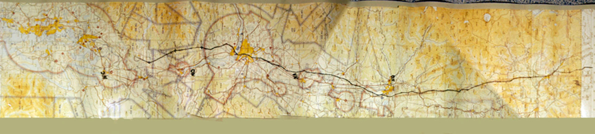 El mapa que el FBI trazó para intentar determinar el sitio exacto del aterrizaje de Cooper, los rastrillajes en la zona tampoco arrojaron ninguna pista