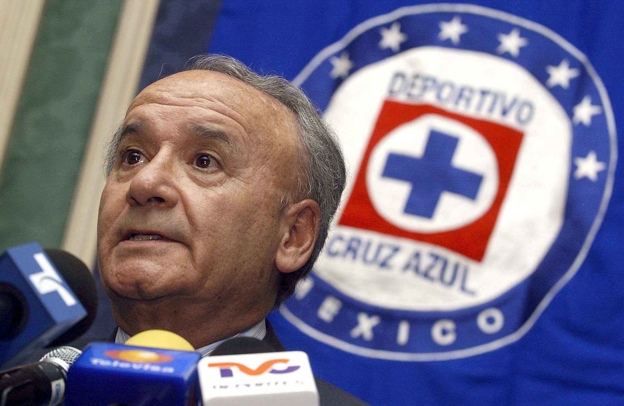 En la imagen, Guillermo &#193;lvarez, director de la Cooperativa Cruz Azul, due&#241;a del equipo de igual nombre. EFE/Marcos Delgado/Archivo
