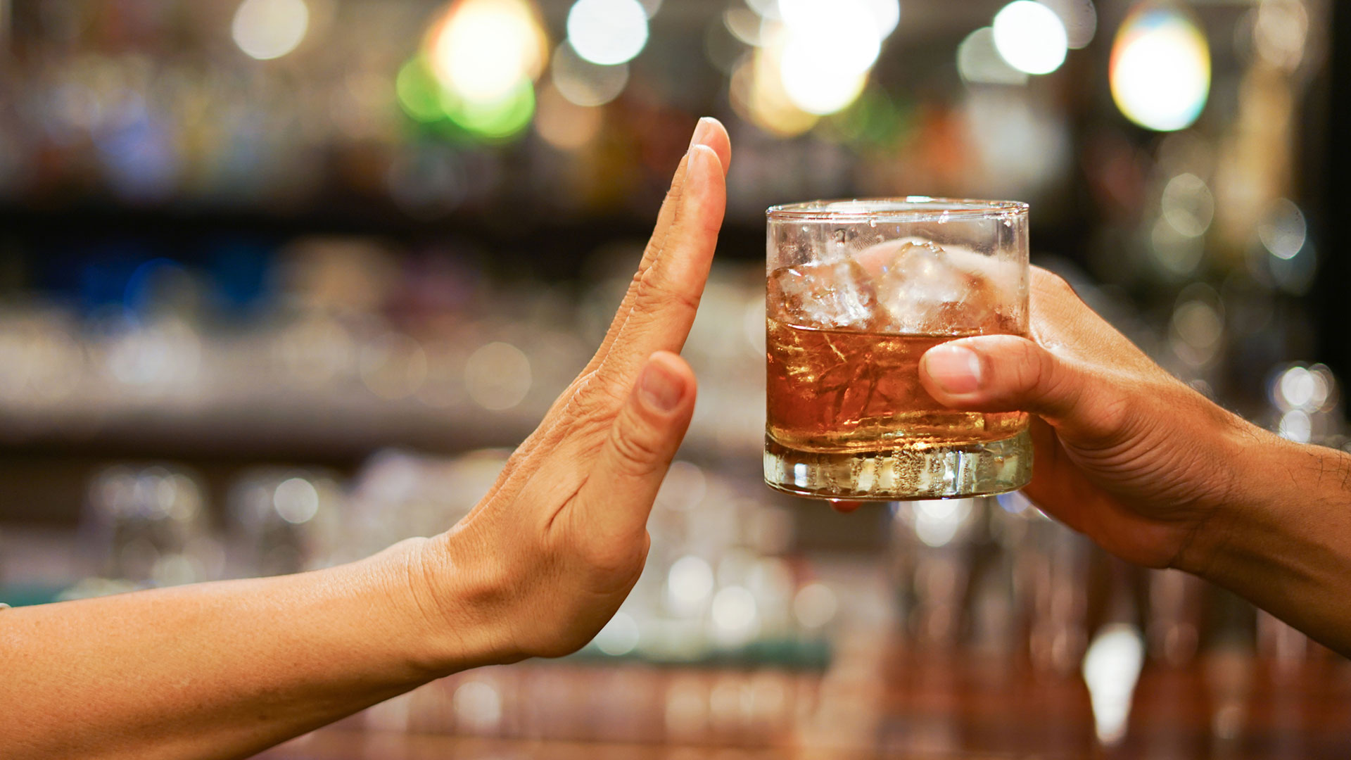 El consumo de alcohol puede ser un factor de riesgo modificable de la enfermedad de Alzheimer y de la demencia
(Getty)
