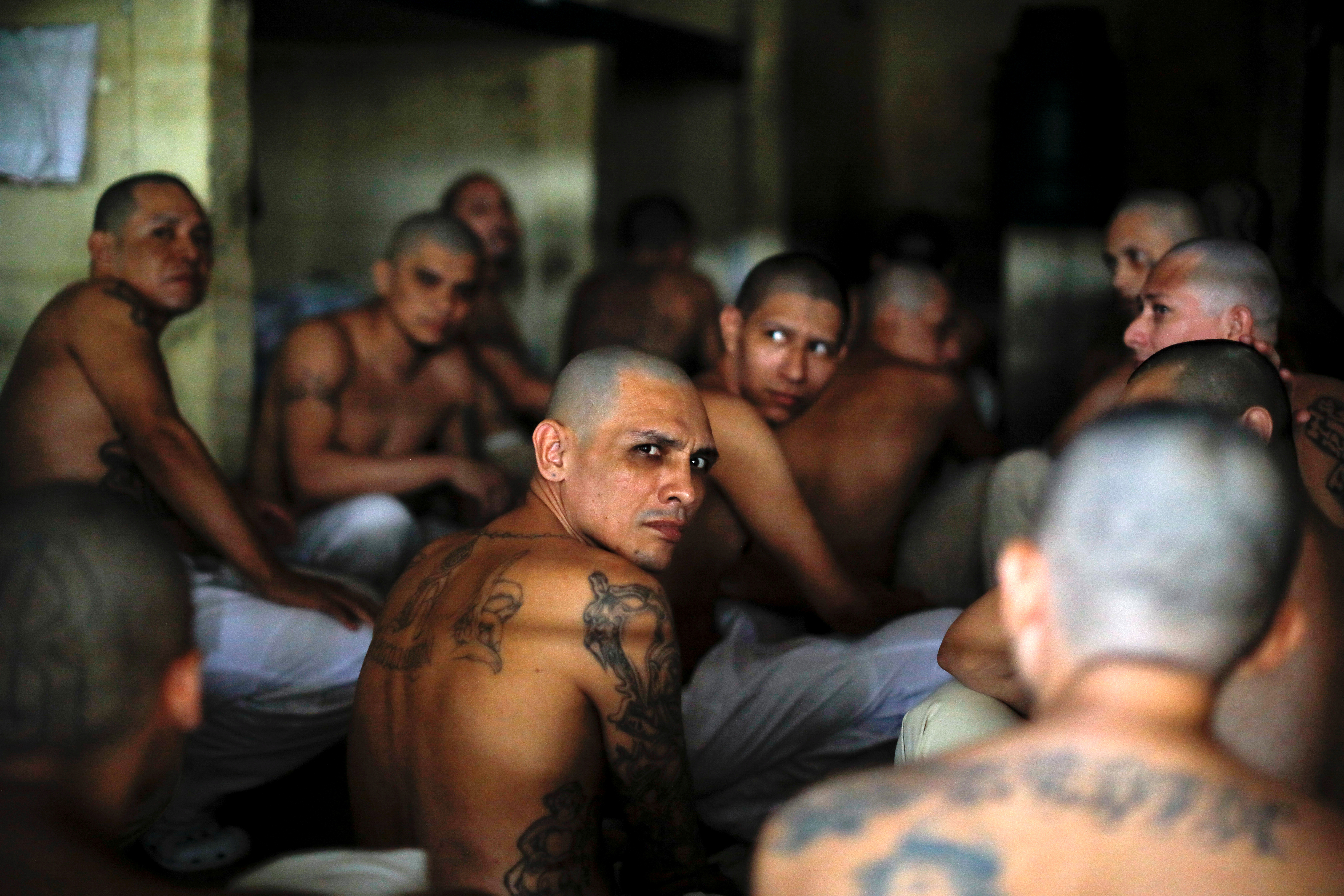 Сальвадор, тюрьма Сьюдад Барриоса