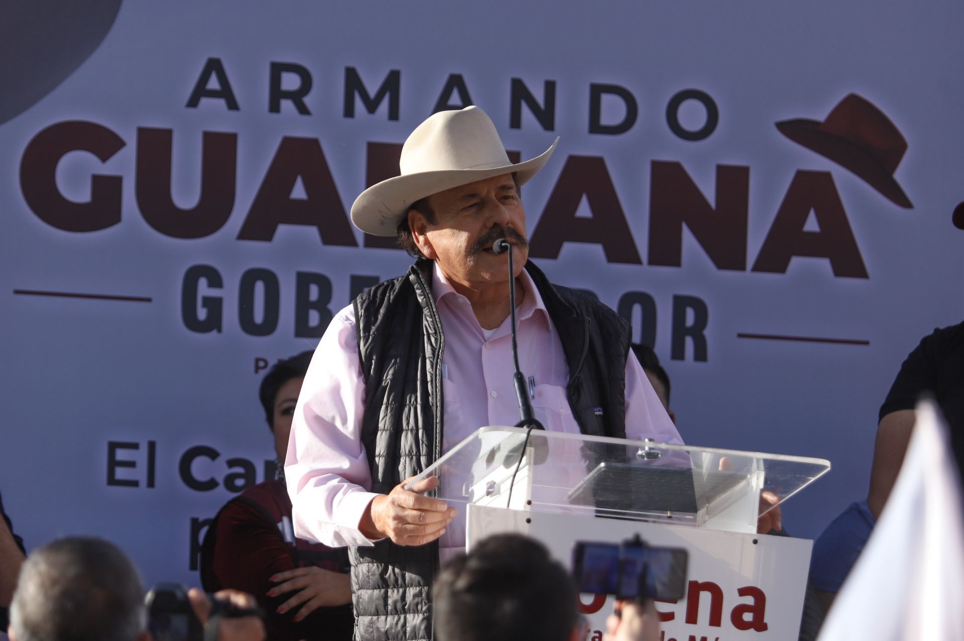 Que siempre no: Armando Guadiana se perdió el Super Bowl por el cierre de su precampaña en Coahuila