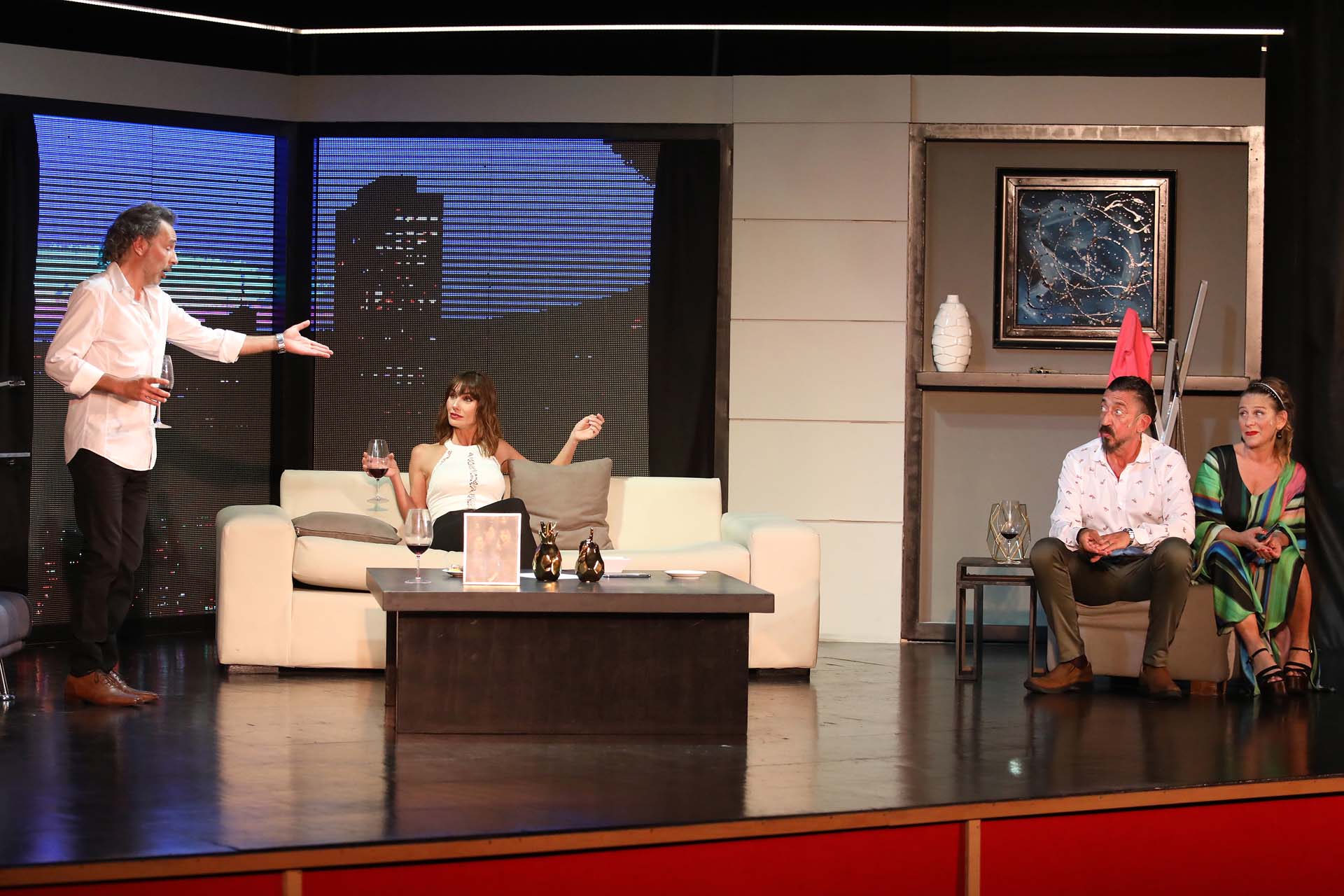 La obra se estrenó el martes 5 de enero en el teatro Melos (Foto: Mario Sar)