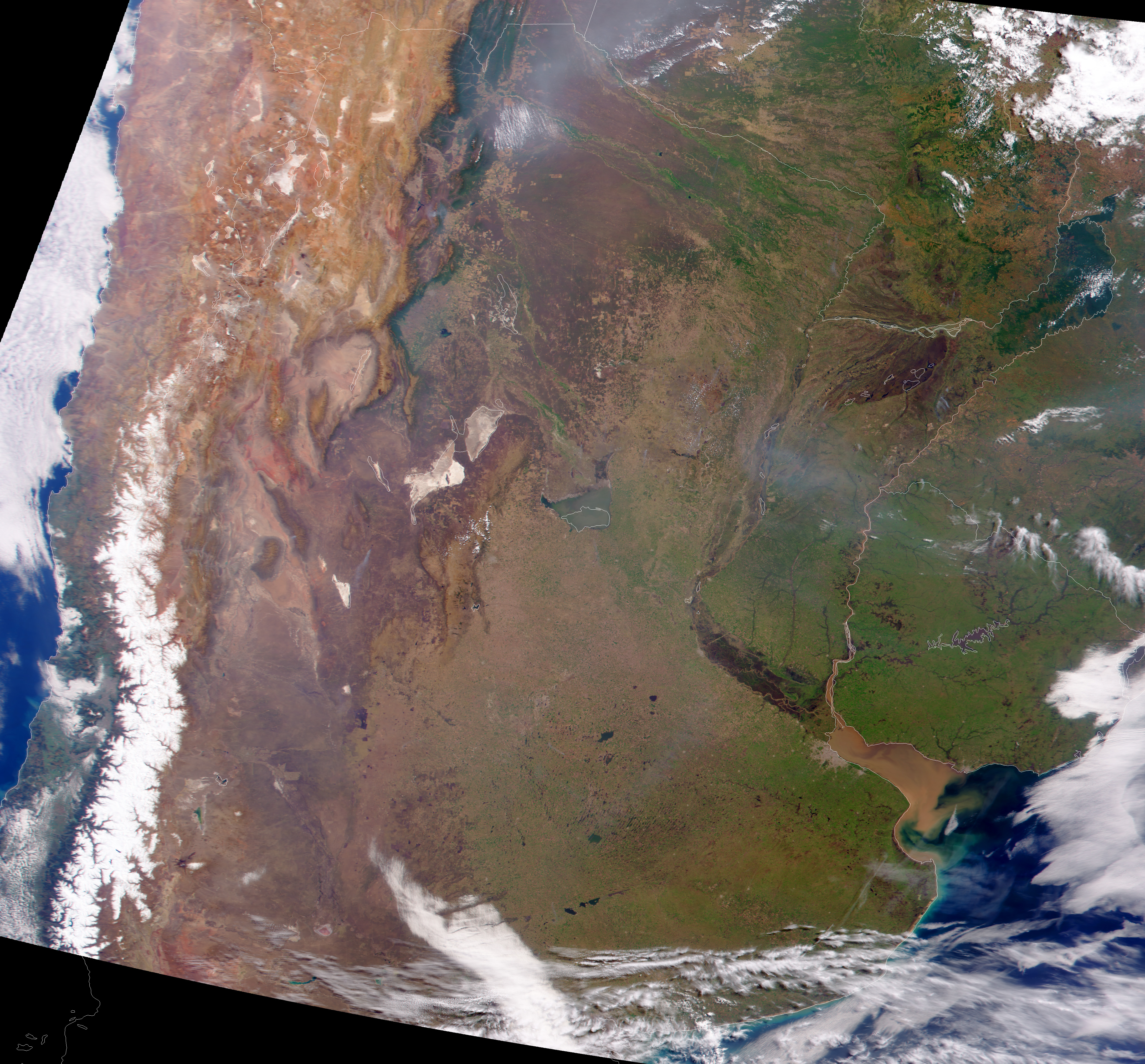 El centro y noreste de Argentina, el norte de Chile, Uruguay, Paraguay y el sur de Brasil