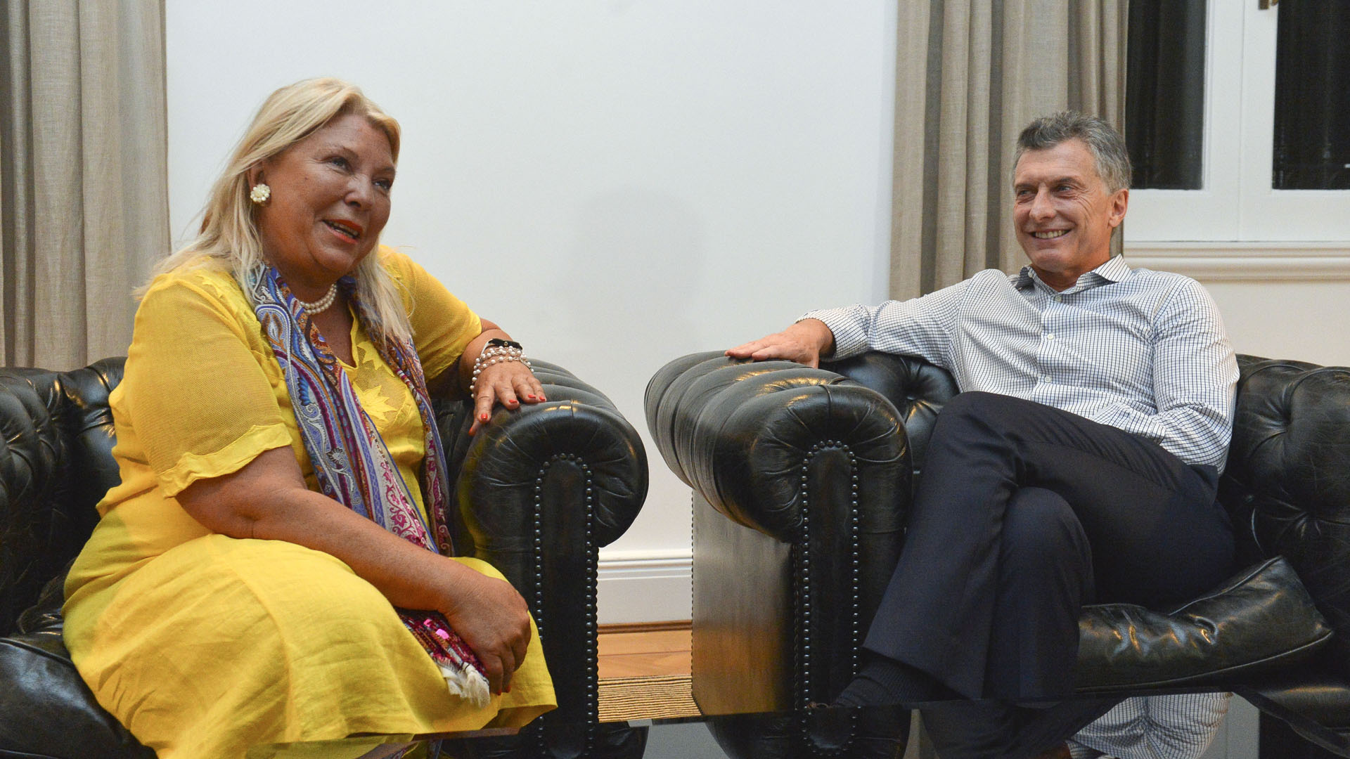 Elisa Carrió y Mauricio Macri en la Quinta de Olivos. Foto de archivo, durante la gestión de Cambiemos (NA)