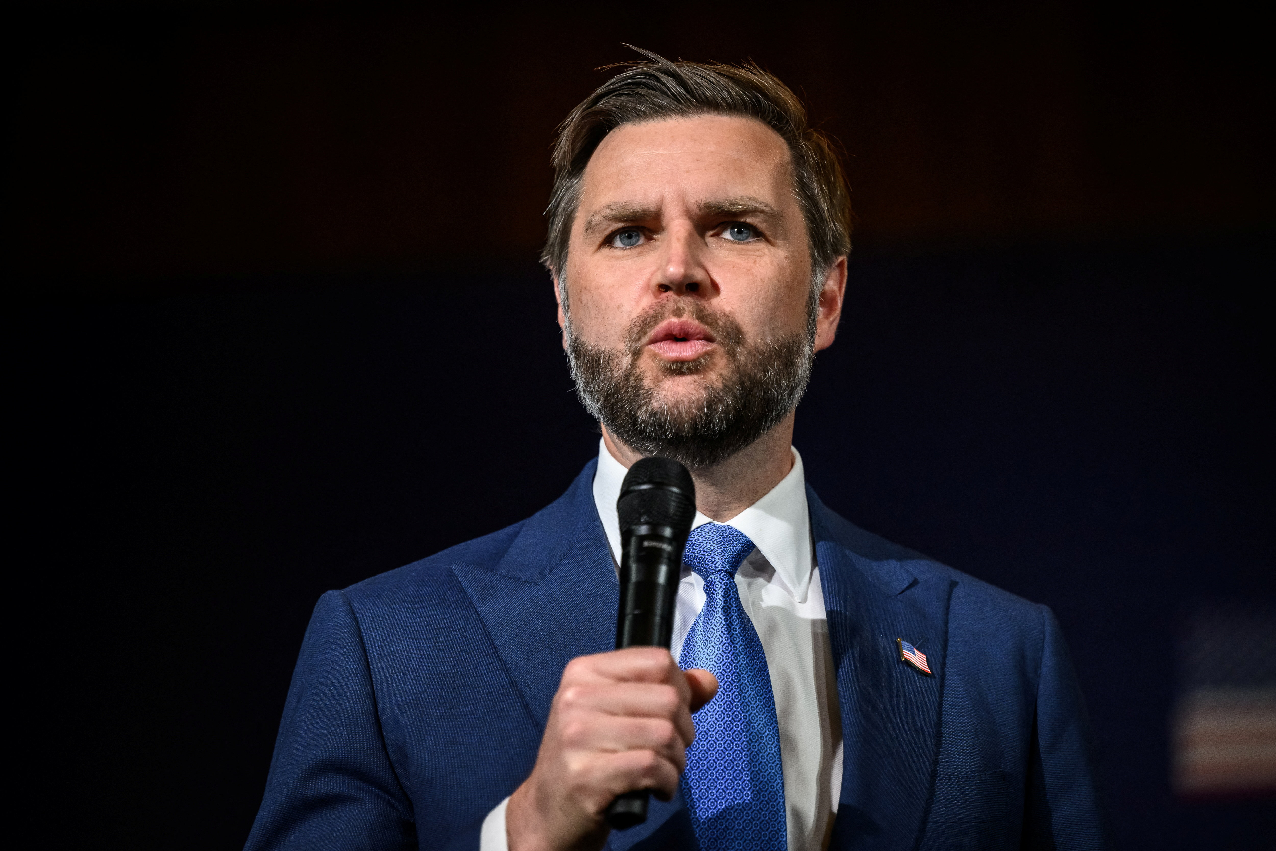 JD Vance afirm&oacute; que la baja de los precios del petr&oacute;leo son la prioridad de Estados Unidos en la guerra con Ir&aacute;n