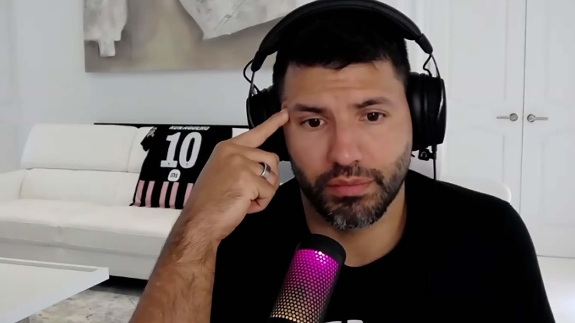 El Kun se refirió a la crisis que vive Independiente