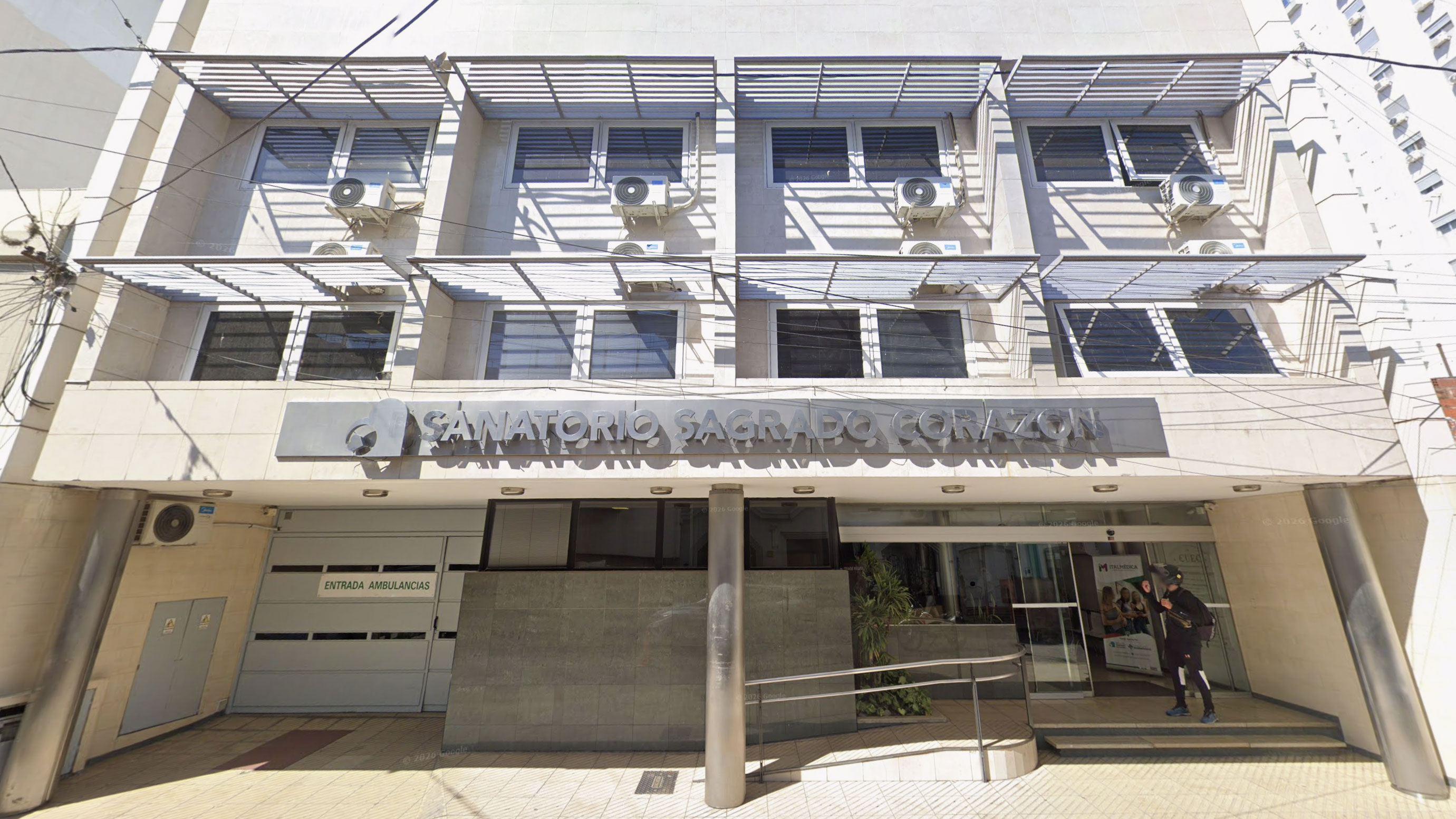 Detuvieron en Santa Fe a un pediatra acusado de abusar sexualmente de la madre de una paciente