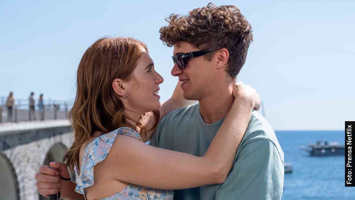 "Sotto il sole di Amalfi" è una produzione di commedie, drammi e romanzi per adolescenti.  (Netflix) 