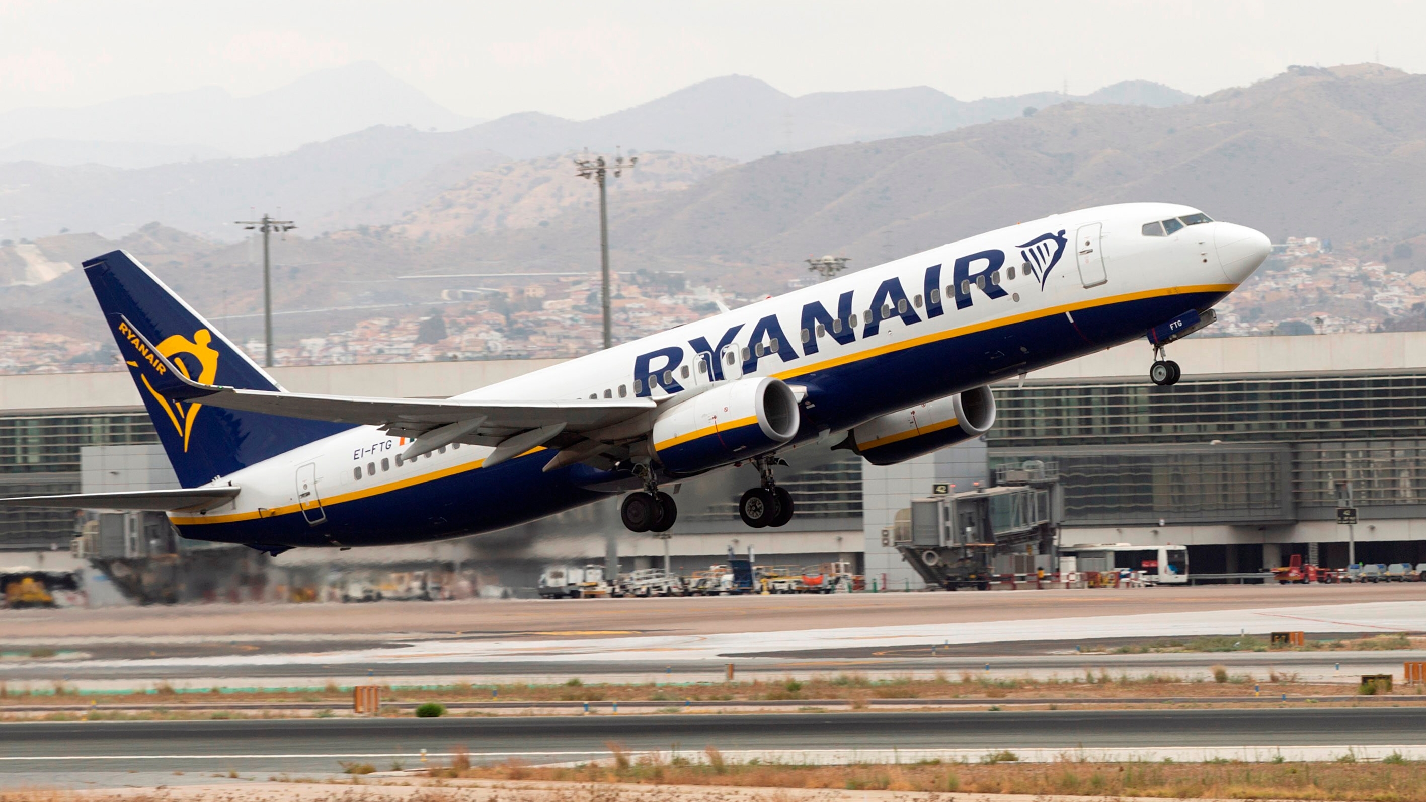 Ryanair potencia Reus con más vuelos y billetes, image size:2834x1594