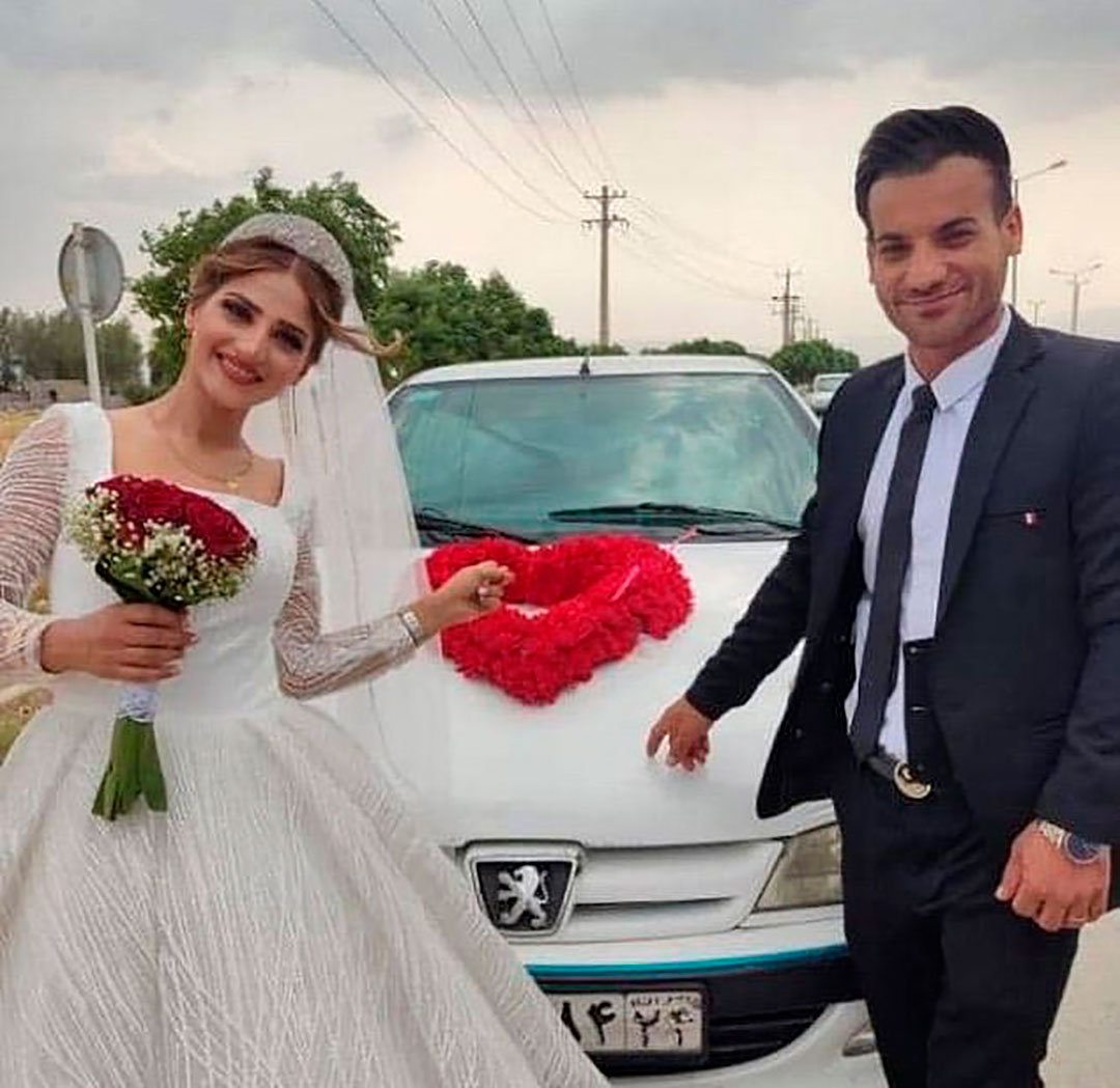 Una mujer iraní murió en su boda: recibió el impacto de una bala perdida en  la cabeza - Infobae