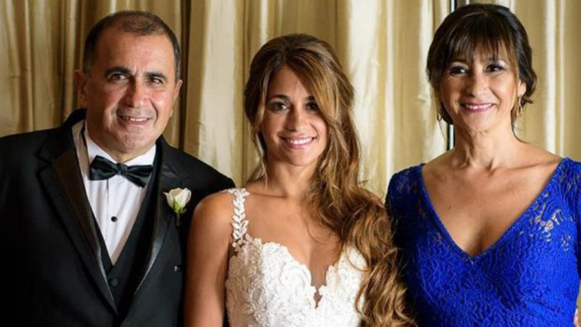 José Roccuzzo y Patricia Blanco, los padres de Antonela en el día del casamiento con Lionel Messi 