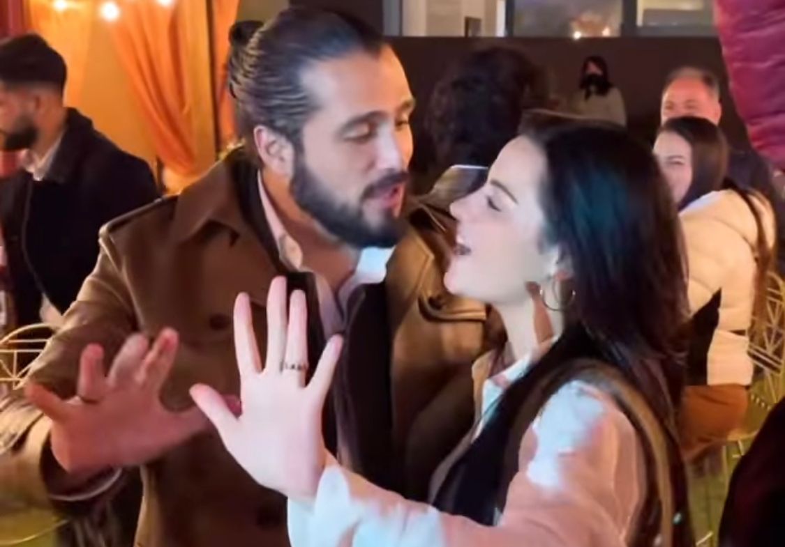 Maite Perroni and Andrés Tovar sang the RBD song during a party (Photo: Instagram/@almudtahl)