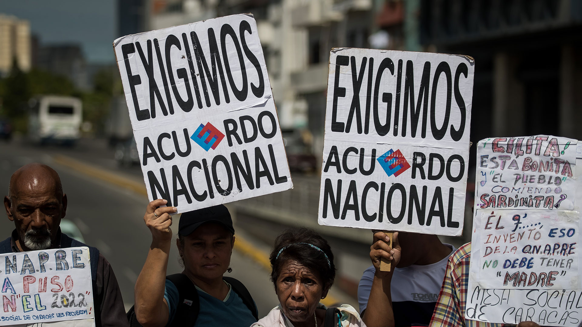 Protesta de trabajadores públicos venezolanos (EFE/Miguel Gutiérrez)