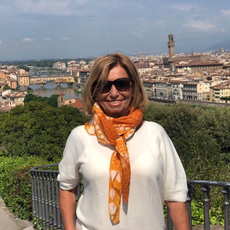 En su tiempo libre está estudiando inglés, y sueña con hacer algún tramo en bici en Europa