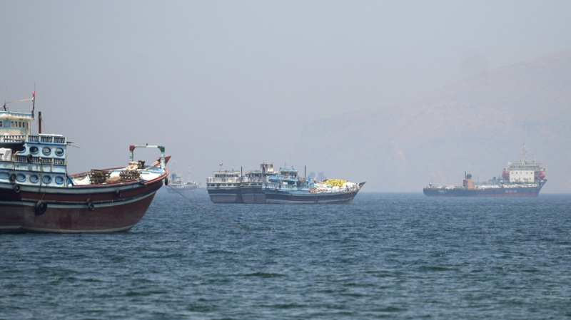 El r&eacute;gimen de Ir&aacute;n no puede romper el bloqueo de EEUU y busca desesperadamente una ruta para proveer a China