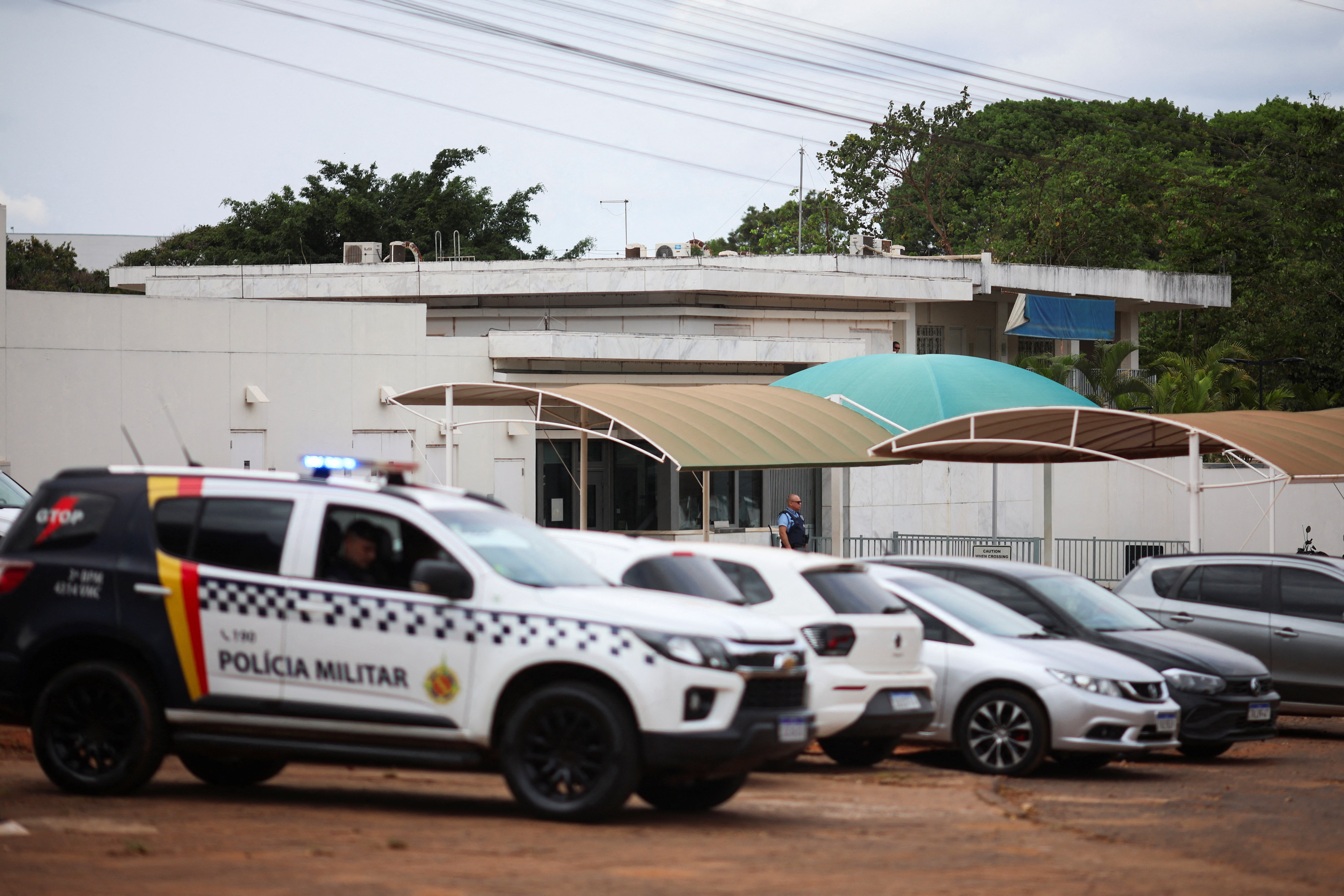 Estados Unidos suspende los servicios consulares en Brasil antes de las elecciones