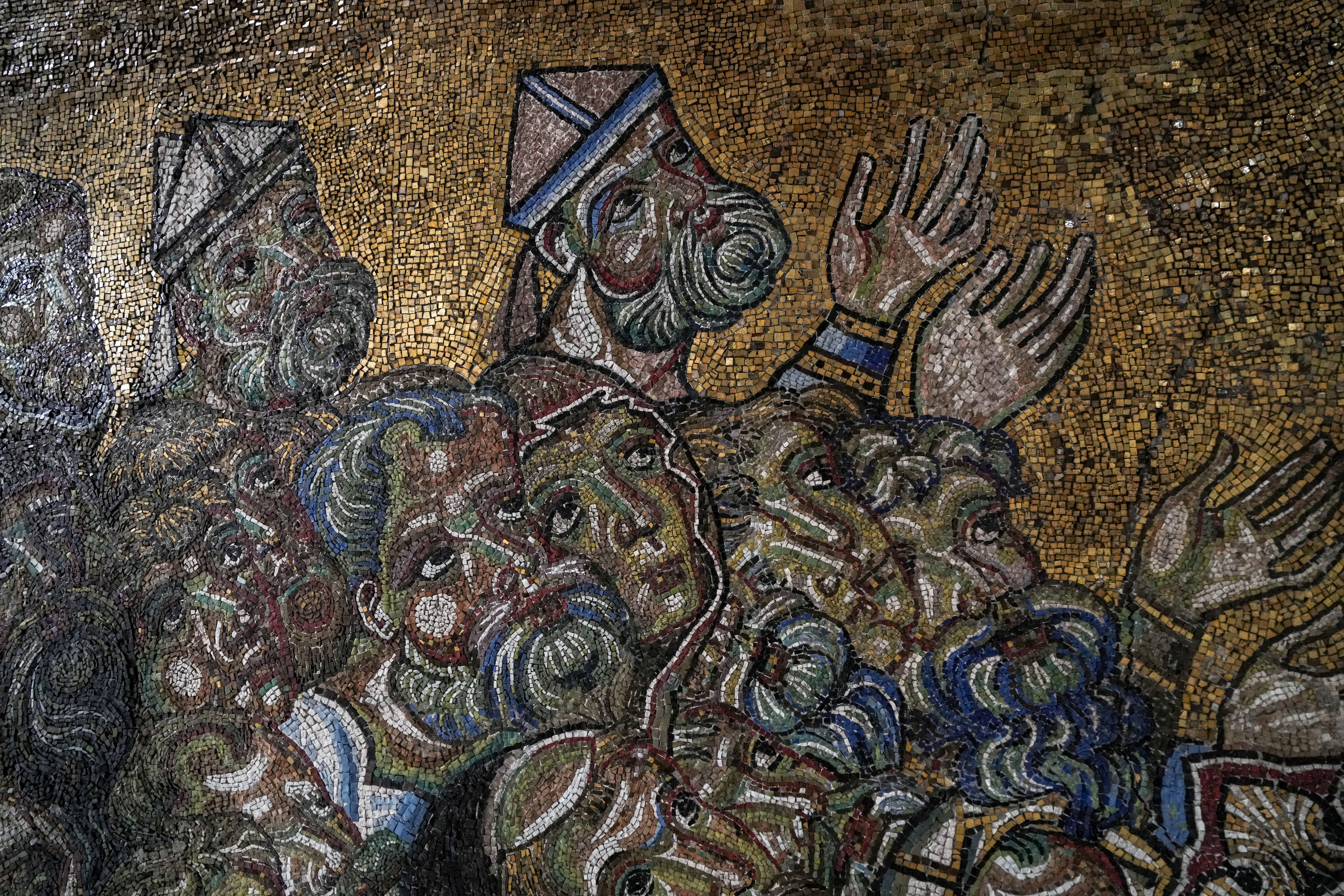 Florencia: Permiten ver de cerca mosaicos del bautisterio - Infobae