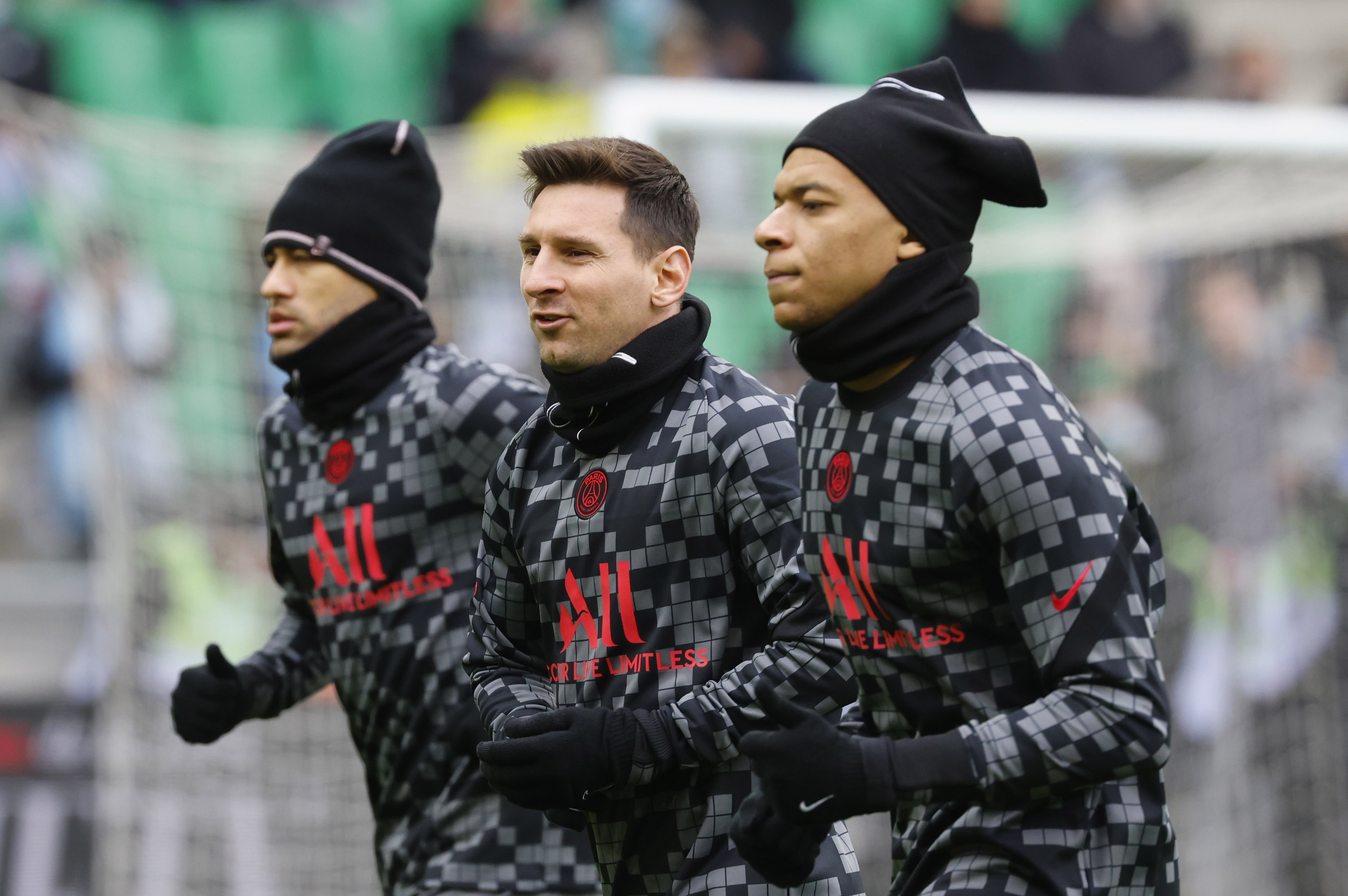 La lesión de Neymar y la falta de adaptación de Messi al nuevo equipo son dos de los contratiempos que argumentó Mbappé (Reuters)