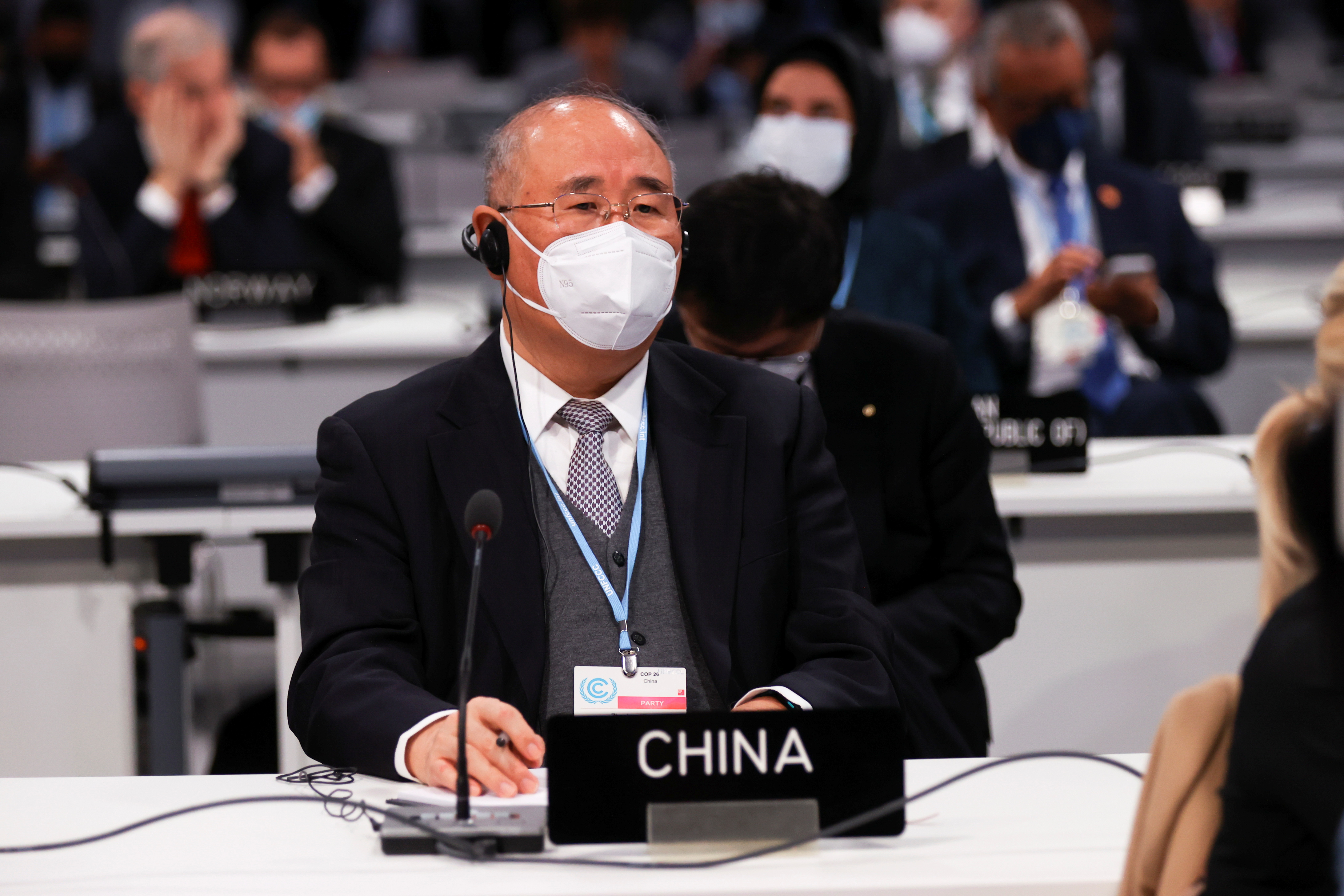 China consiguió una enmienda de último momento con la que cambió “la eliminación de la energía de carbono no estabilizado” por “la reducción progresiva del uso del carbón” (Steve Reigate/Pool via REUTERS)