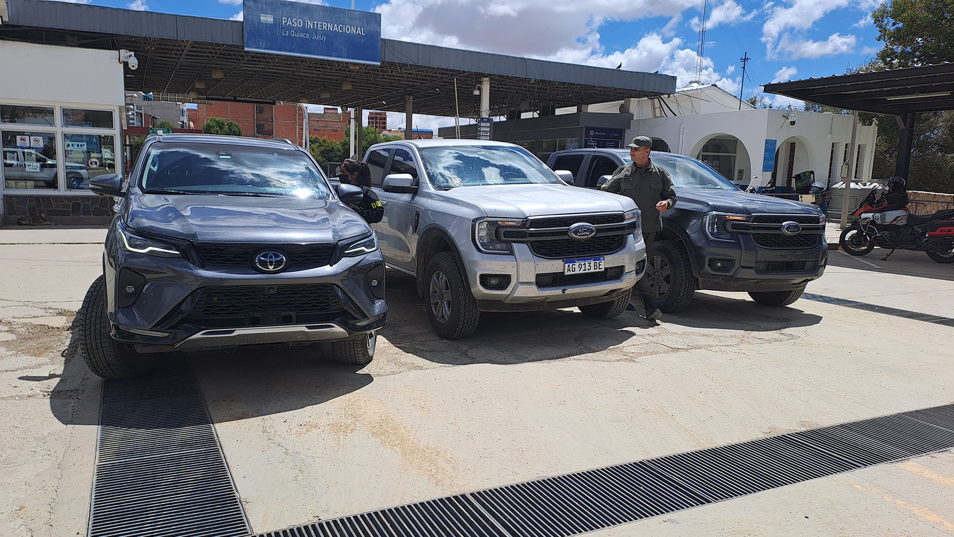 Estafas con camionetas de alta gama: las alquilaban en CABA, no las devolv&iacute;an y las encontraron en Bolivia