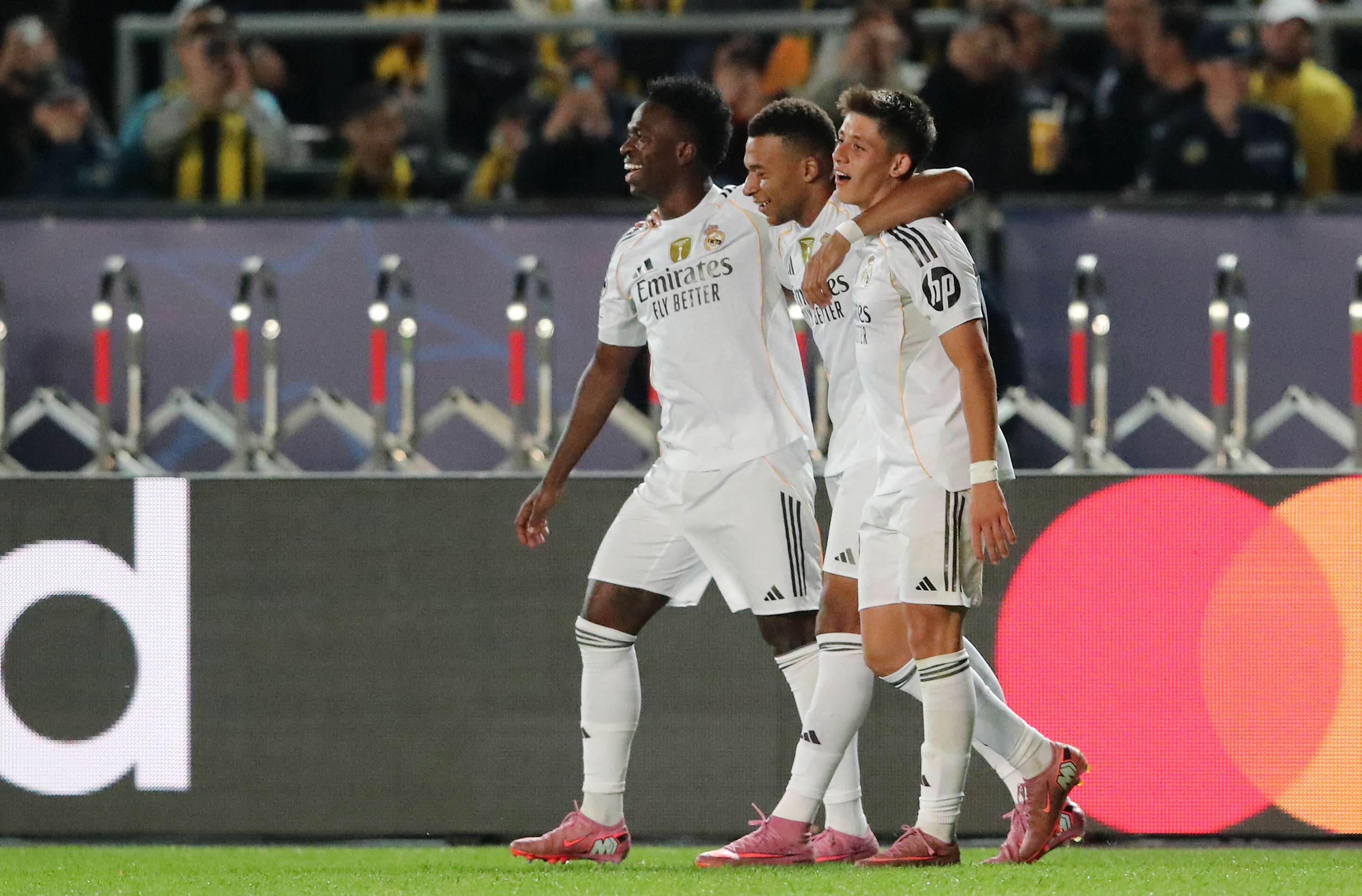 El Chelsea de Enzo Fernández jugará ante el Benfica de Otamendi en un jornada con gran presencia argentina: la agenda de la Champions League