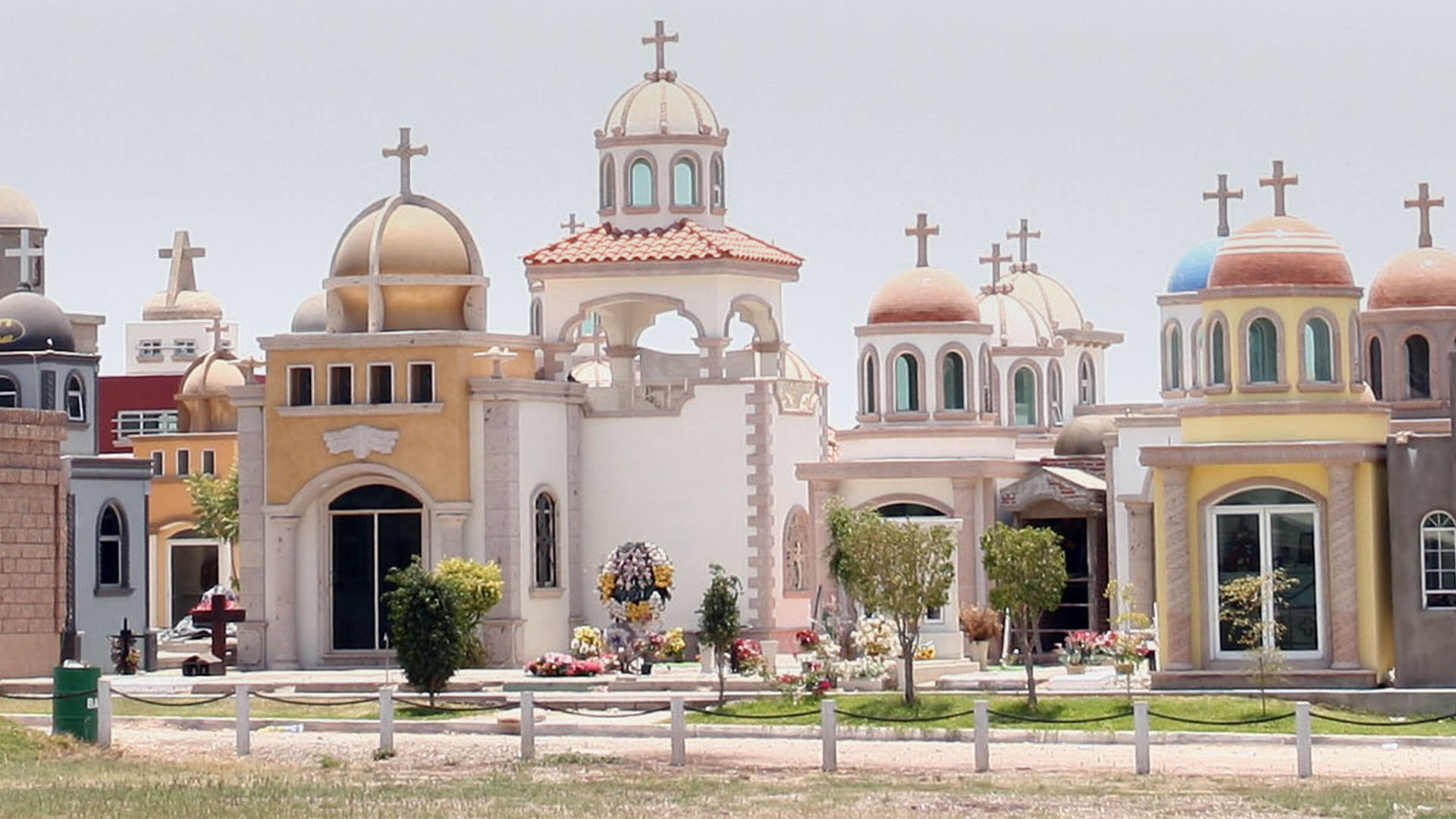 El Panteón Jardines Humaya, donde se encuentra el  mausoleo de Arturo Beltran Leyva (Foto: Cuartosuro)