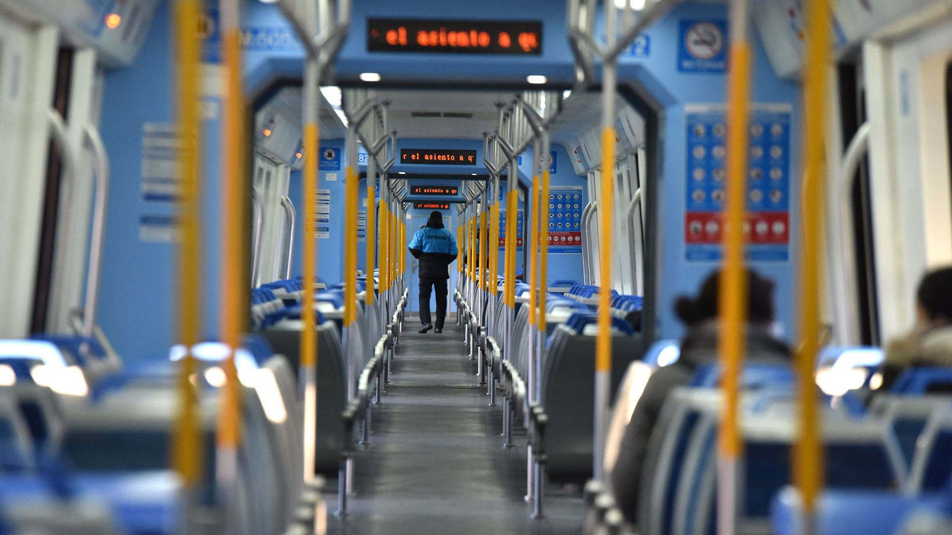 En el tren se están realizando 135 mil viajes diarios, manteniéndose estable, con apenas 1% más respecto a la semana pasada y 91% menos que antes de iniciado el aislamiento social.