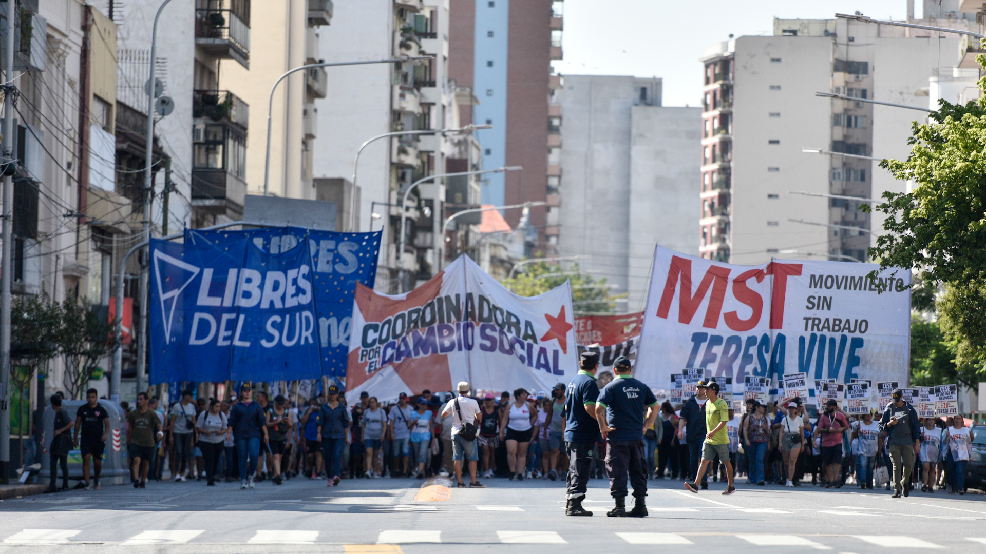 Las marchas de los movimientos sociales se desarrollarán en 130 puntos de todo el país (Foto; Adrián Escandar)