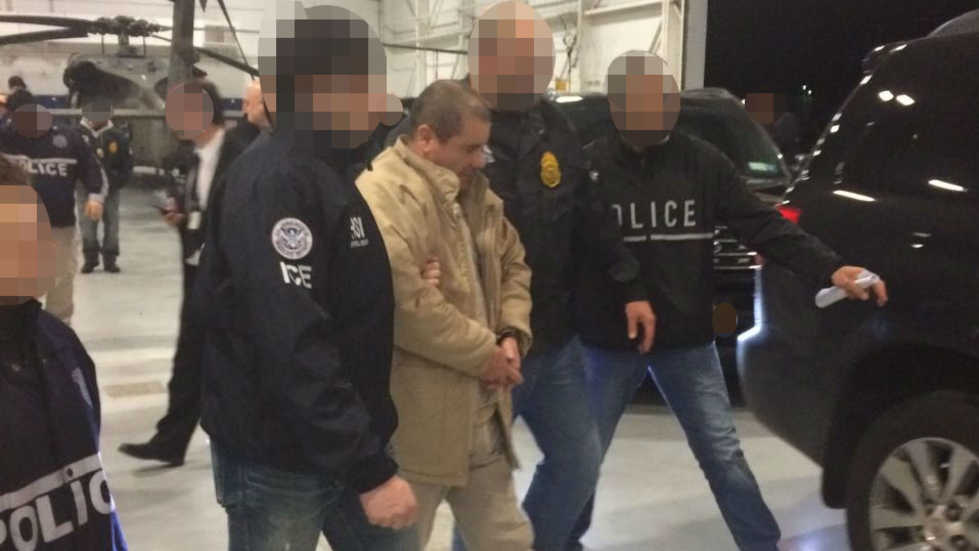 El  Chapo Guzmán, al ser trasladado a la cárcel en Nueva York