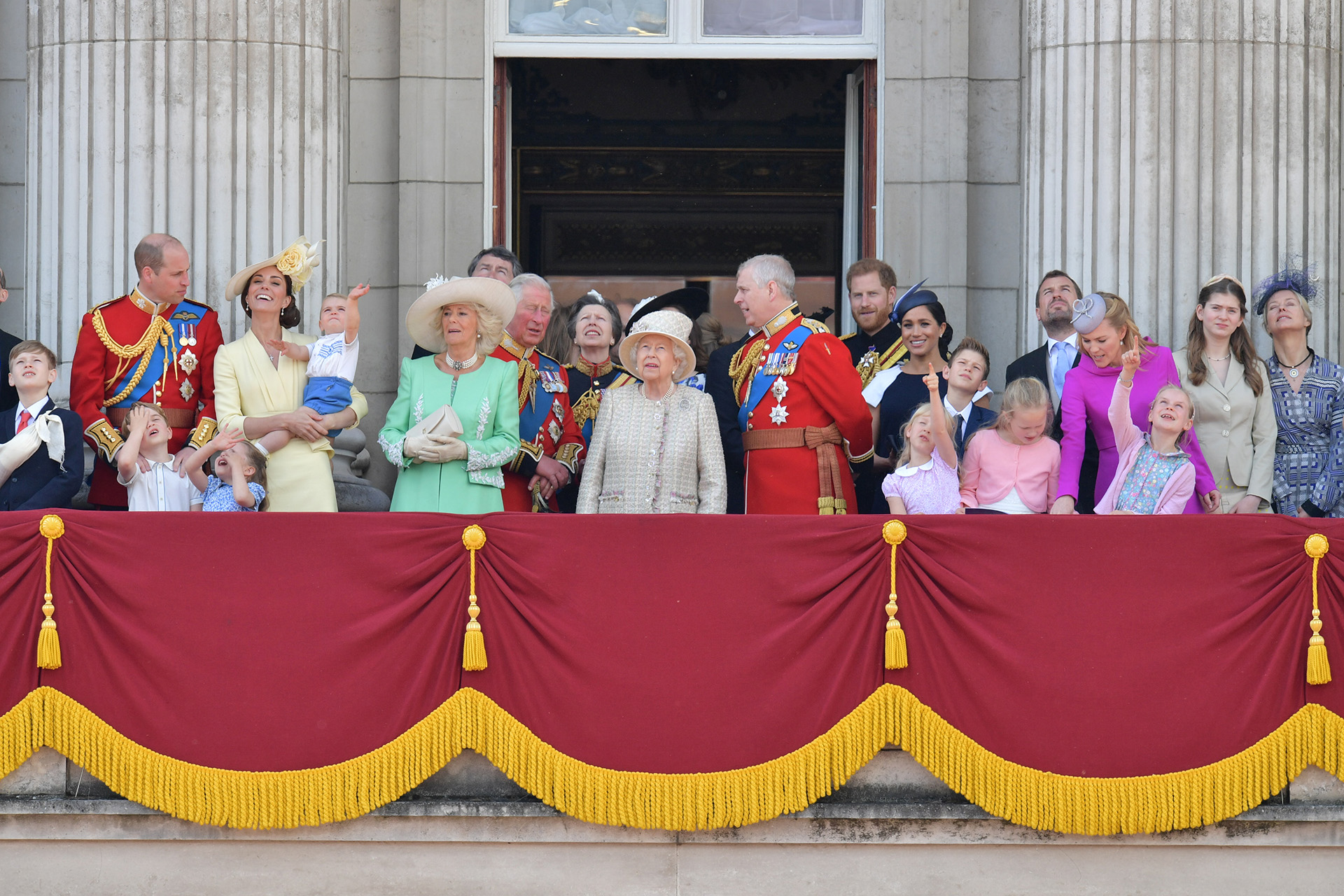 Se espera la presencia de toda la familia real, incluido Harry y Meghan.(Foto por Daniel LEAL-OLIVAS / AFP)