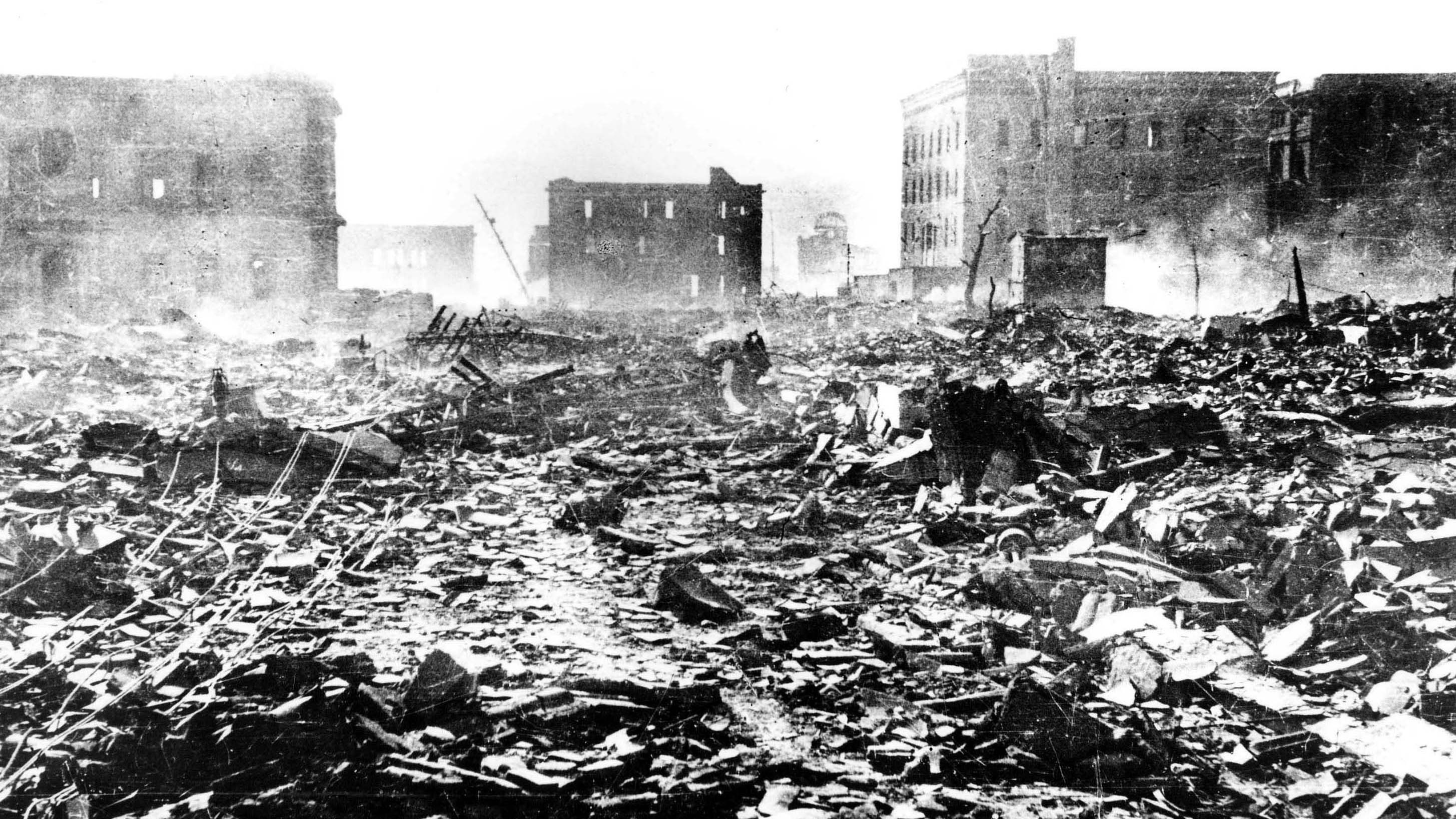 Bombardeos atómicos de Hiroshima y Nagasaki Q3DMMAPEZREIXDY2AL4X336FBU