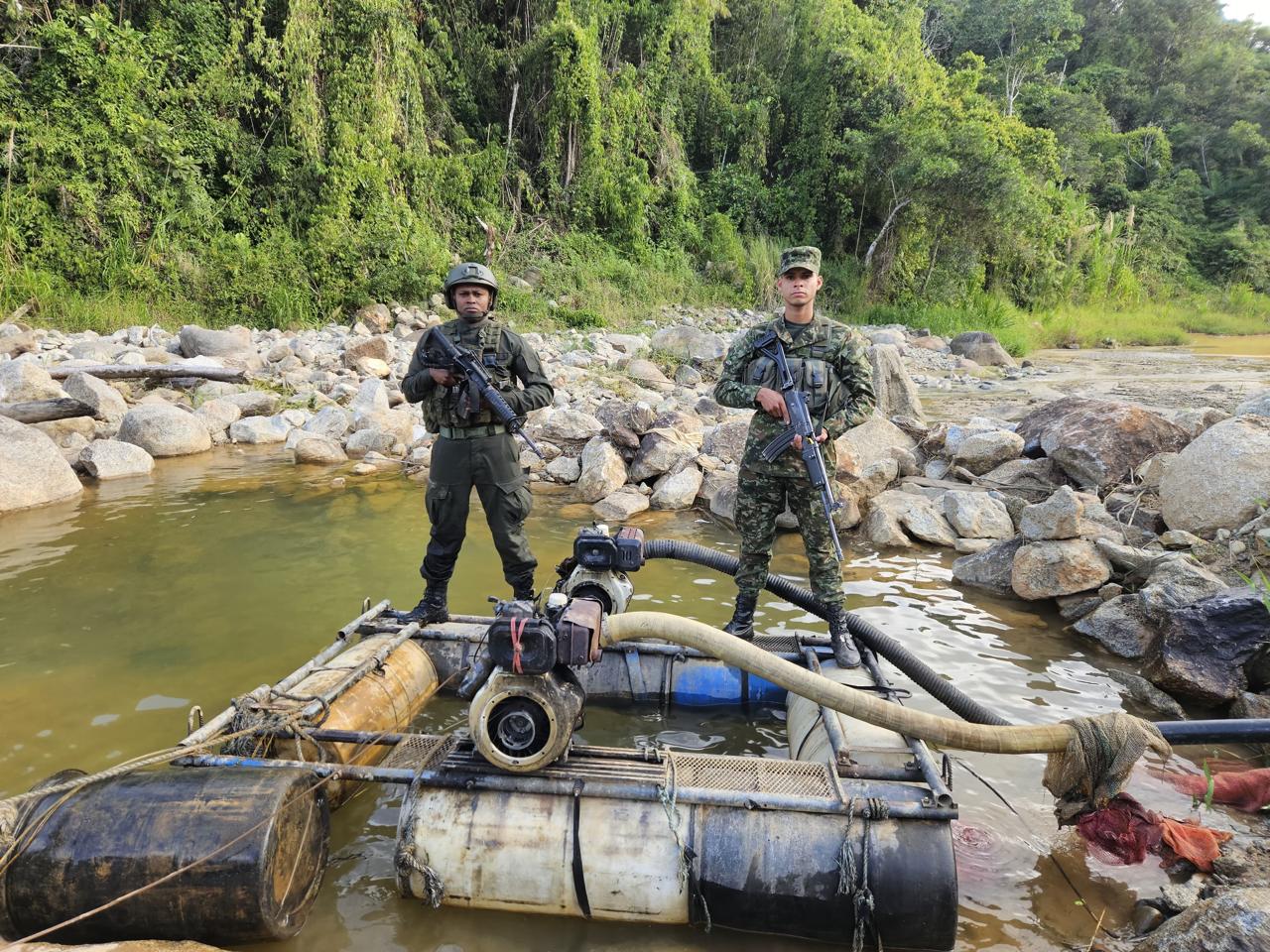 Golpe a la minería ilegal en Antioquia: neutralizan unidad minera del Clan  del Golfo, con pérdidas superiores a $1.700 millones - Infobae