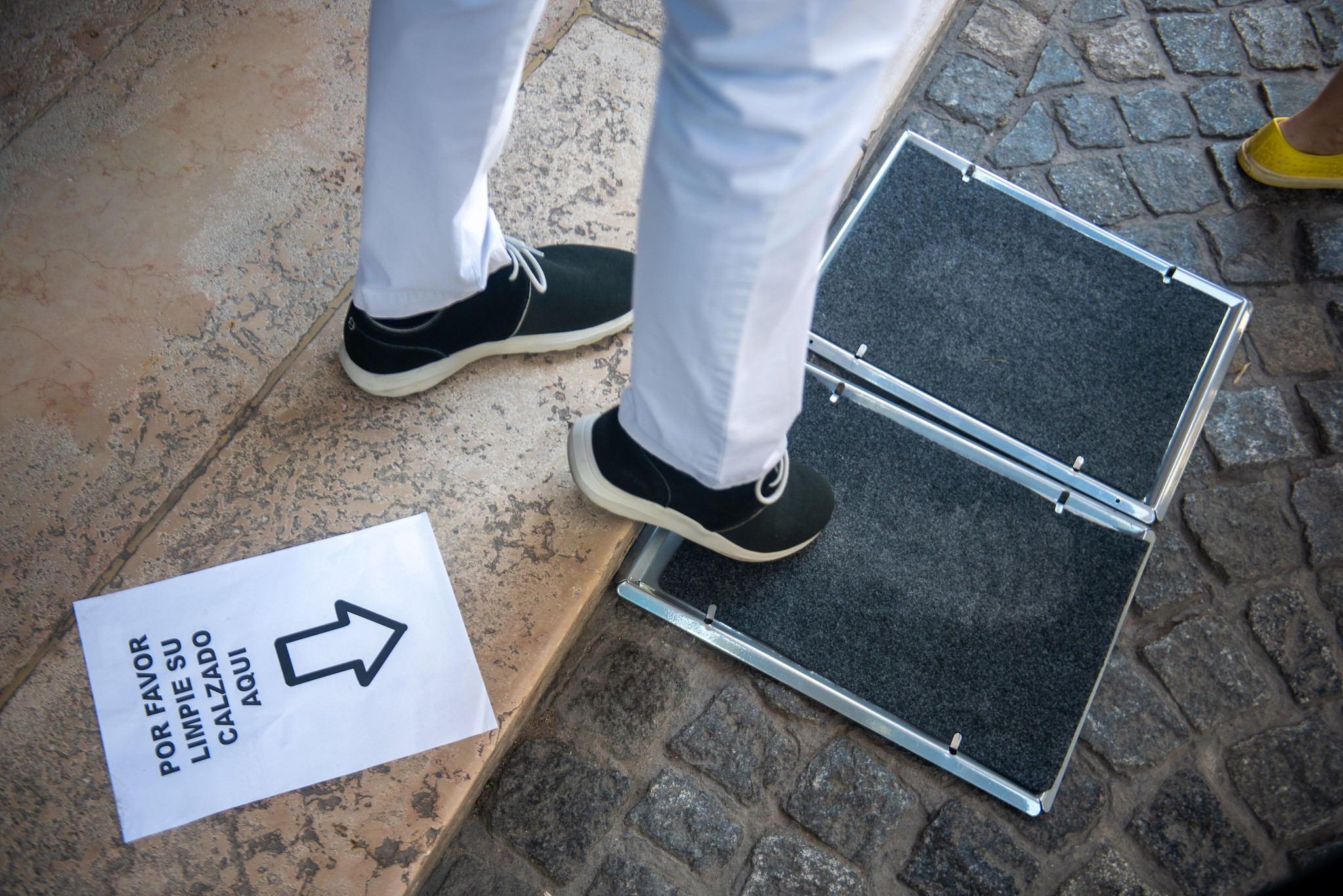 También colocaron una alfombra especial para que los que entran al museo puedan sanitizar su calzado (Ministerio de Cultura)