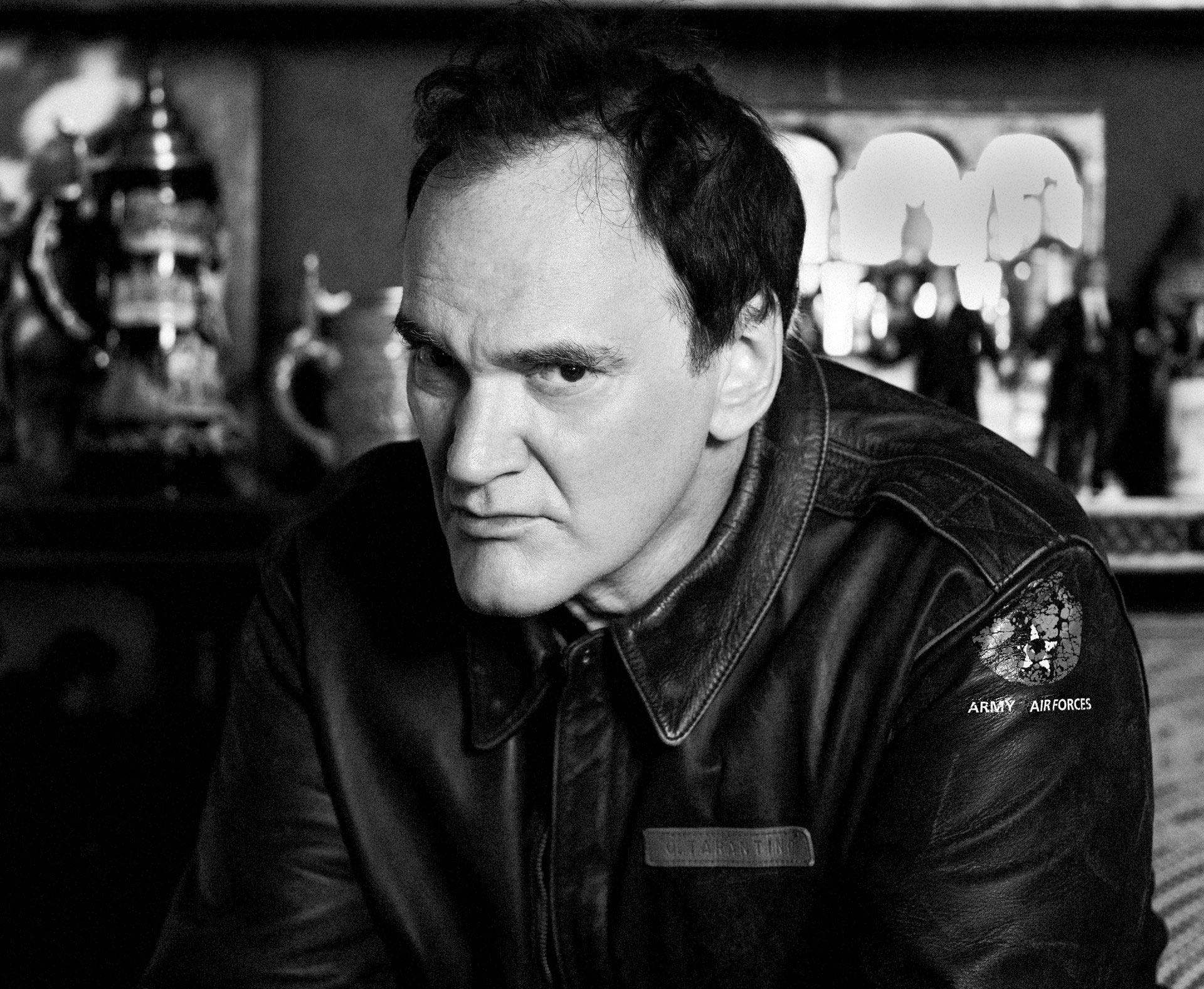 Tarantino trabajó más de cinco años en un videoclub californiano. Allí vio obsesivamente películas de todo el mundo