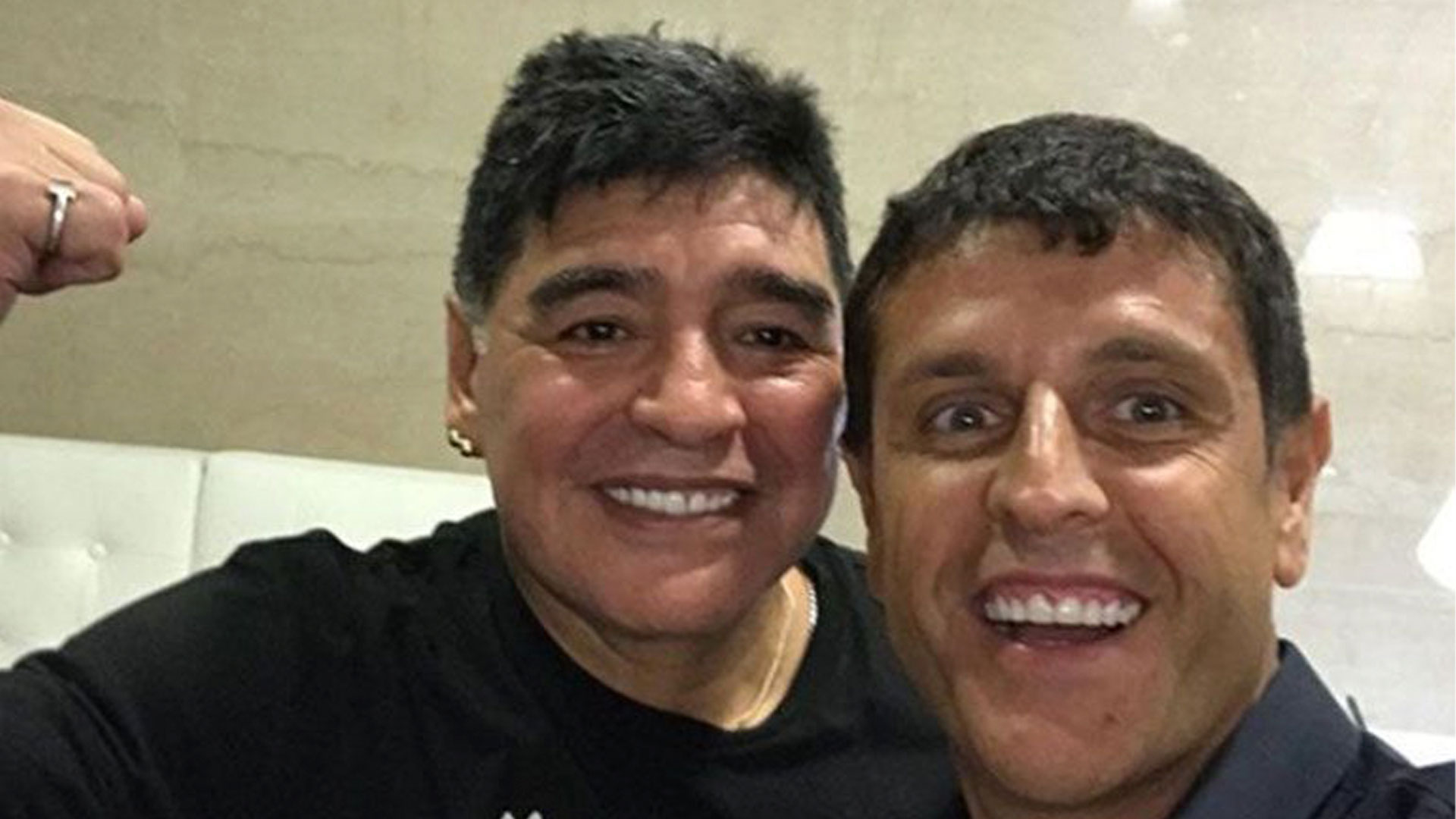 Maradona y Stefano, juntos. Diego era padrino de un hijo del Tano