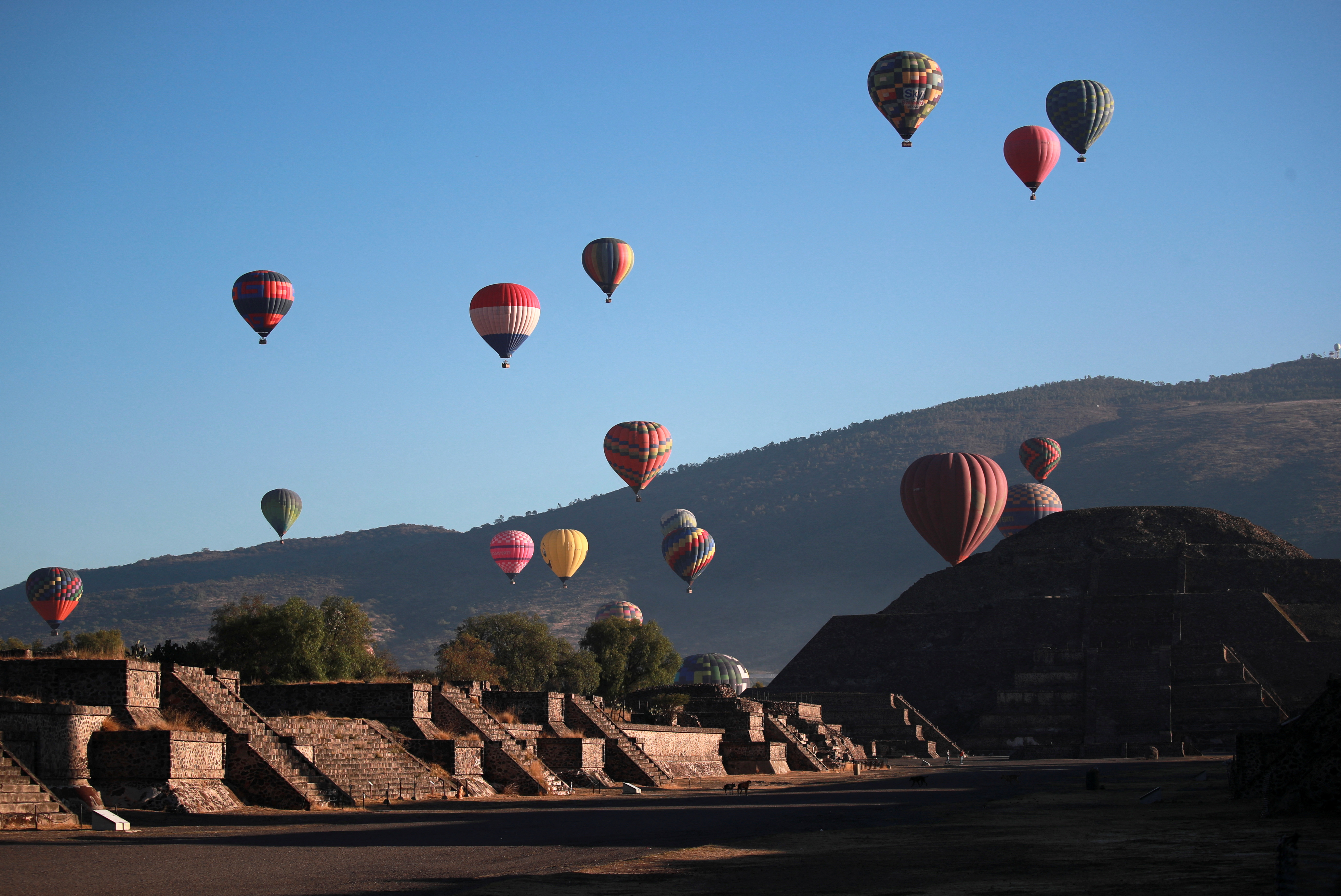Los accidentes de globo aerostático que precedieron al de este sábado en Teotihuacán