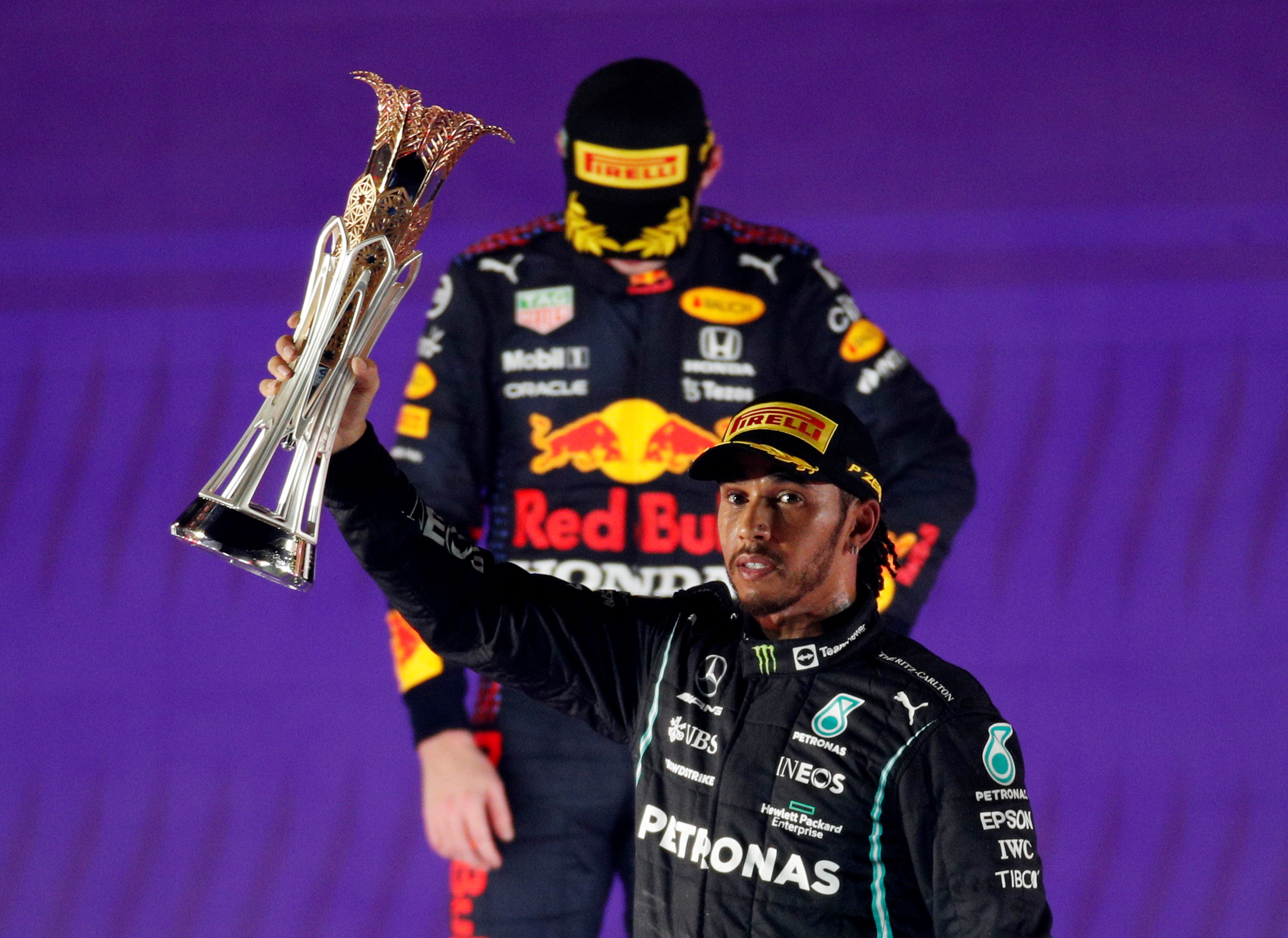 Hamilton ganó el Gran Premio de Arabia Saudita y la Fórmula 1 se definirá en Abu Dhabi (REUTERS/Hamad I Mohammed)