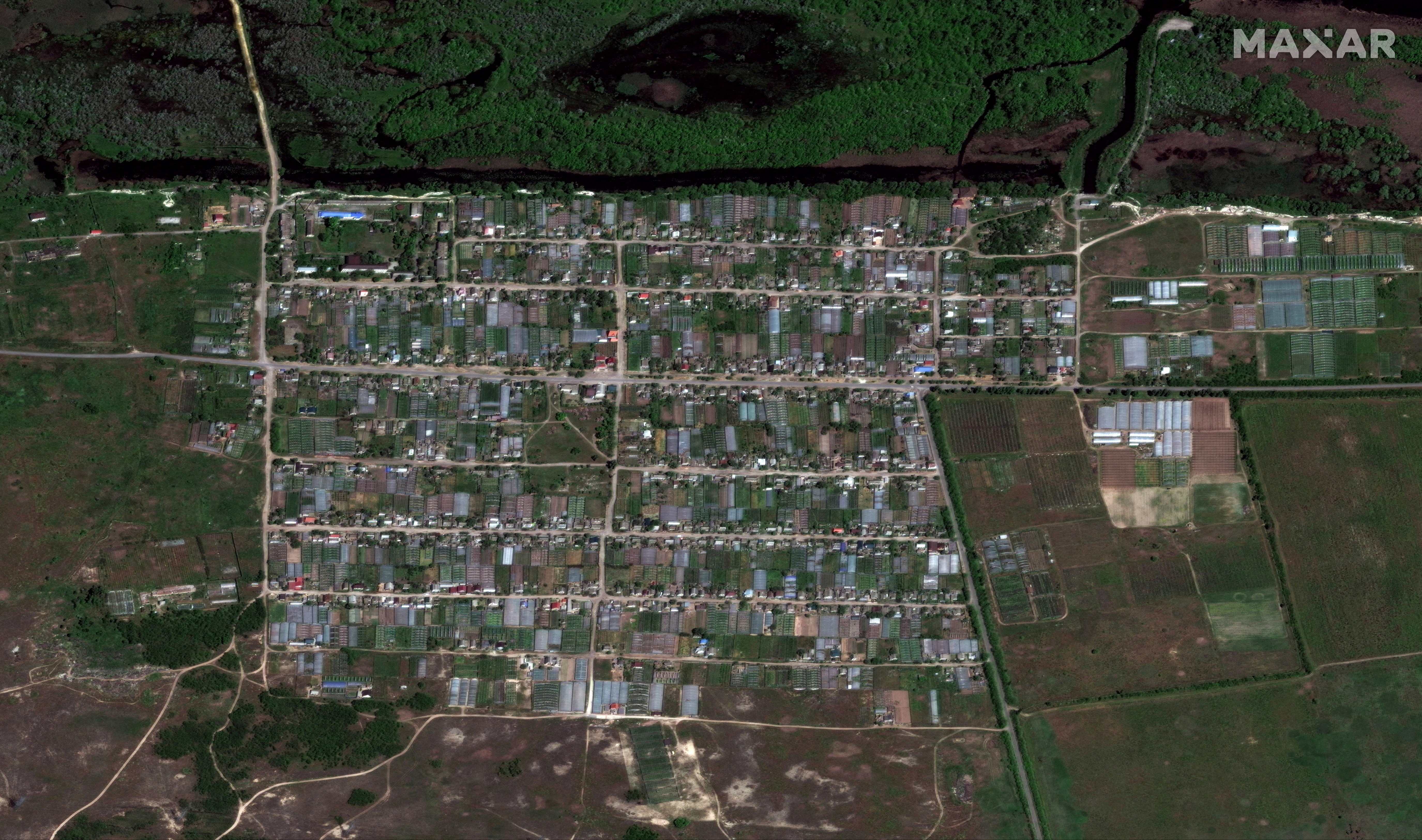 Una imagen de satélite muestra el pueblo de Korsunka, Ucrania, 15 de mayo de 2023. Maxar Technologies/Handout via REUTERS 