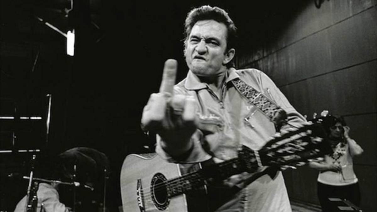 La foto más icónica de Johnny Cash, quizás el más grande músico de country