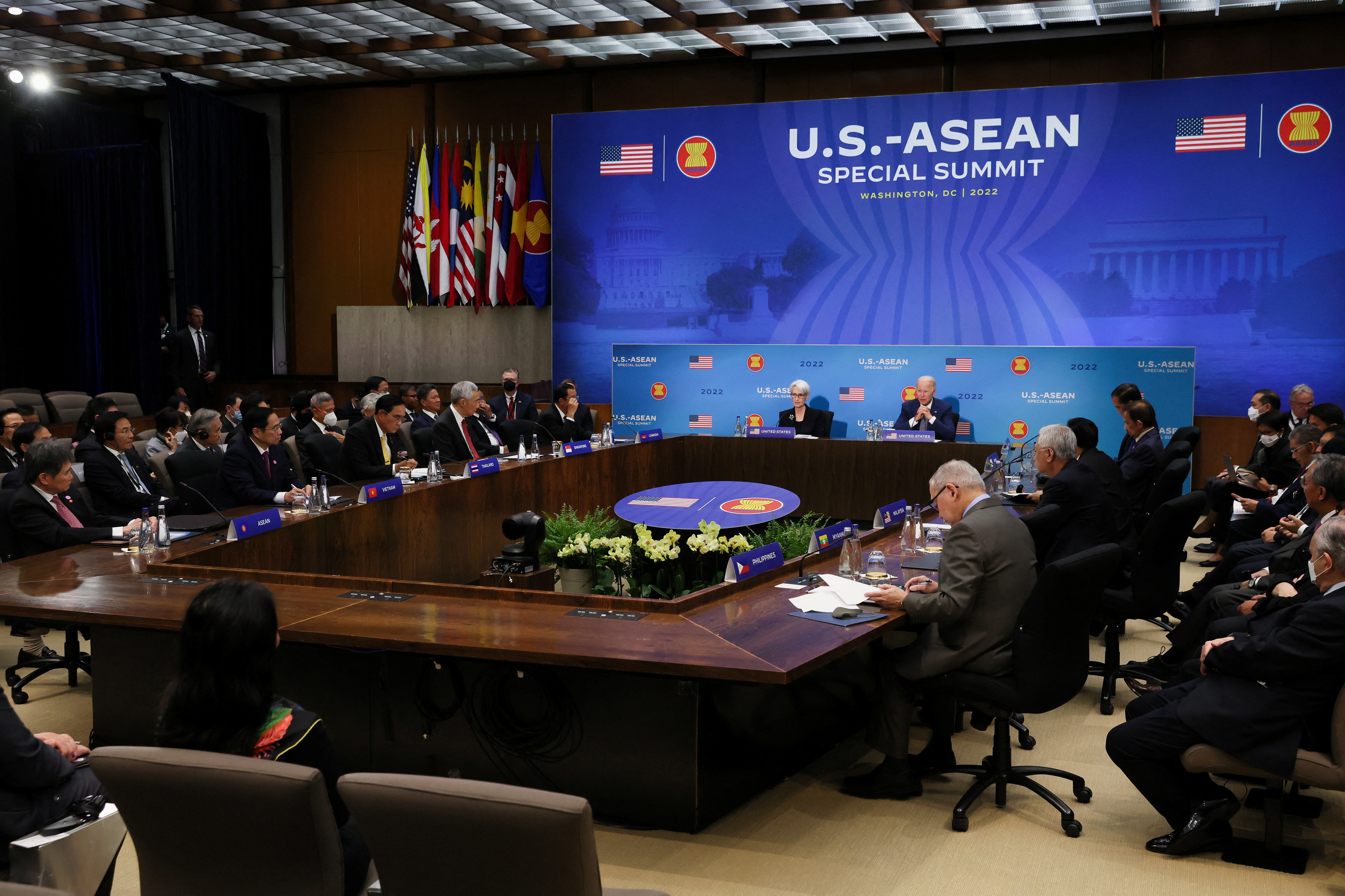EEUU manifestó su compromiso con los países del sudeste asiático por generaciones
