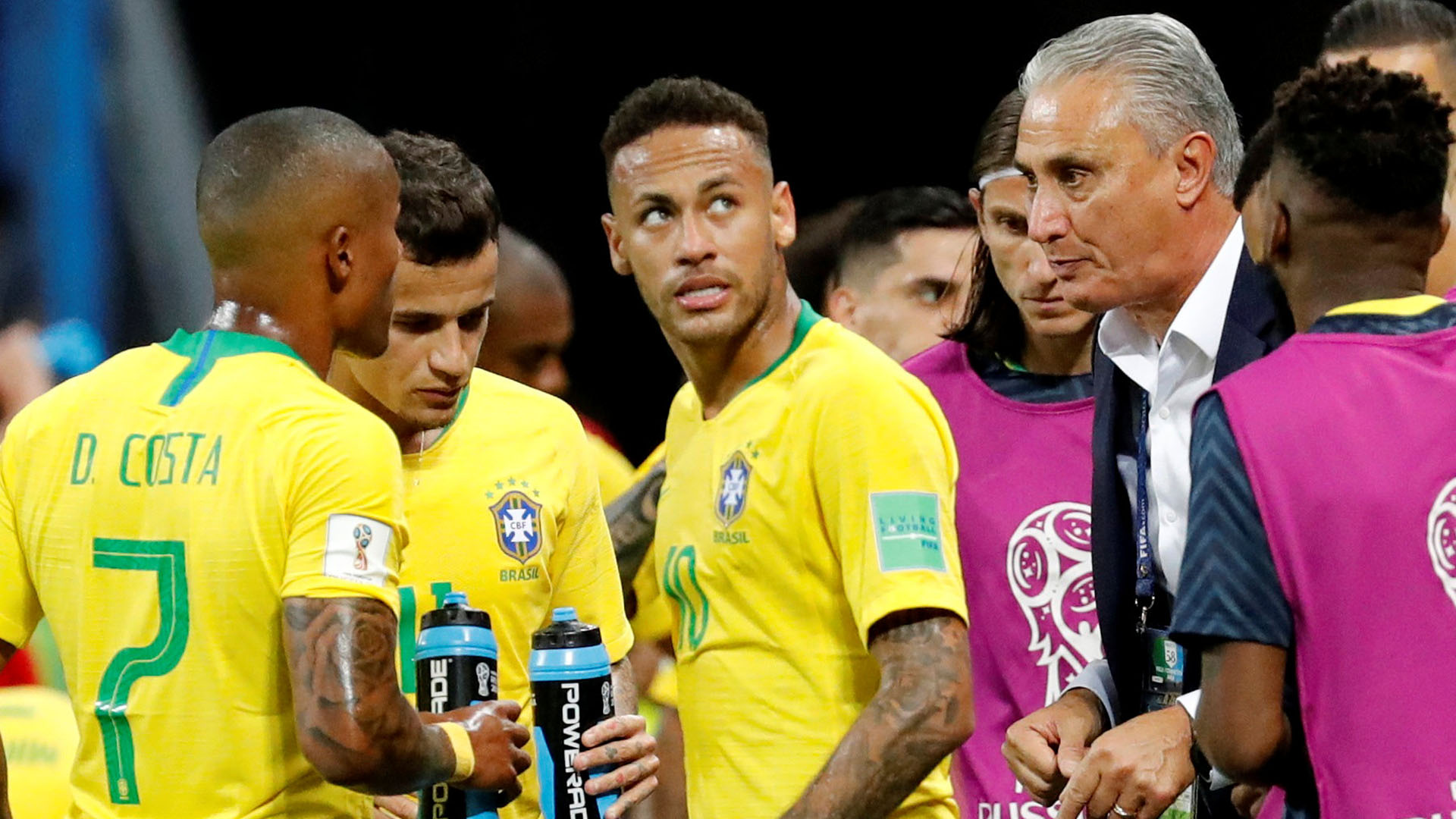 Un desafío en medio de los Alpes franceses: así es Courchevel, el aeropuerto más empinado del mundo