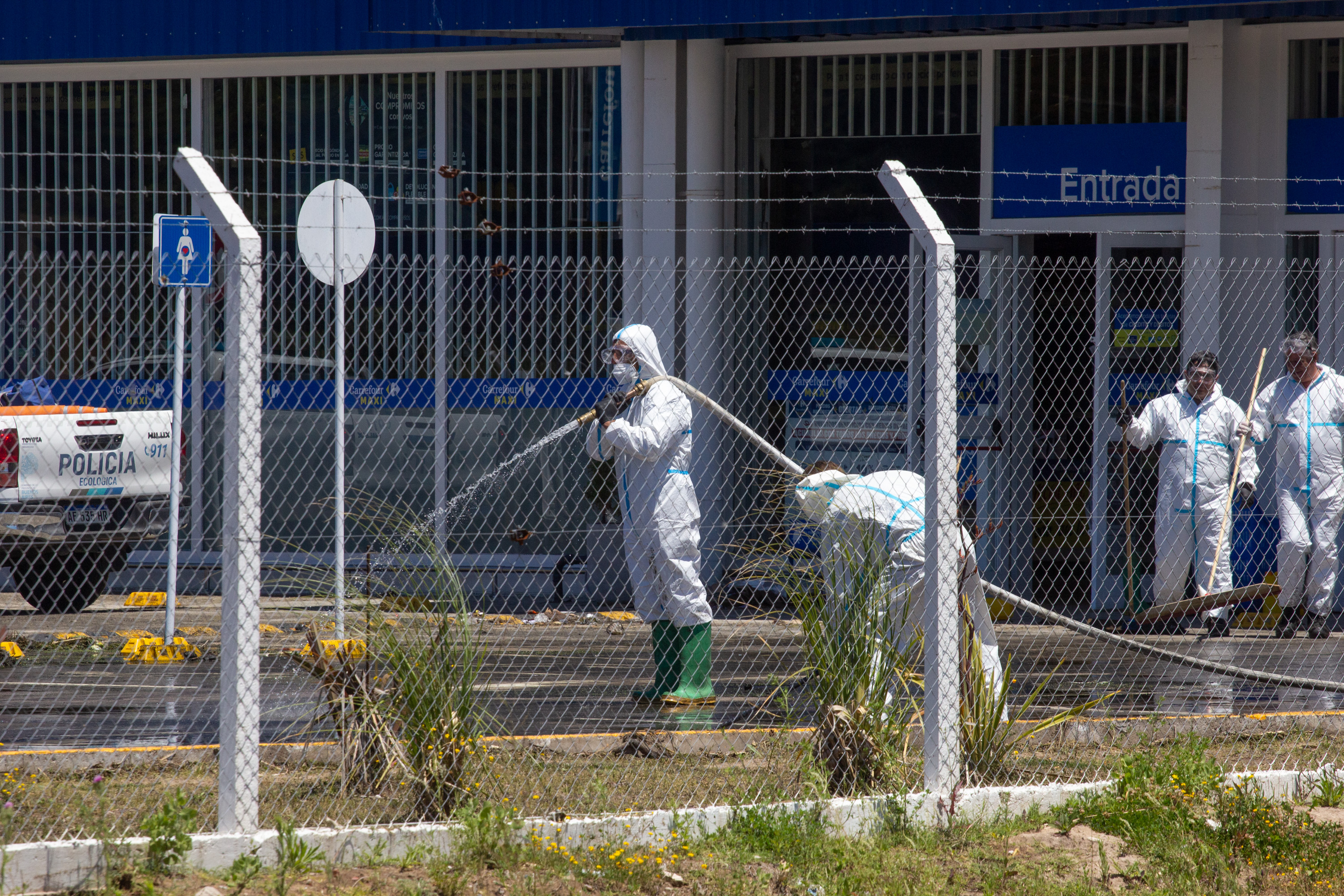 Detuvieron a un policía por la muerte de la mujer durante una pelea entre trapitos y clientes de un bar en Mendoza