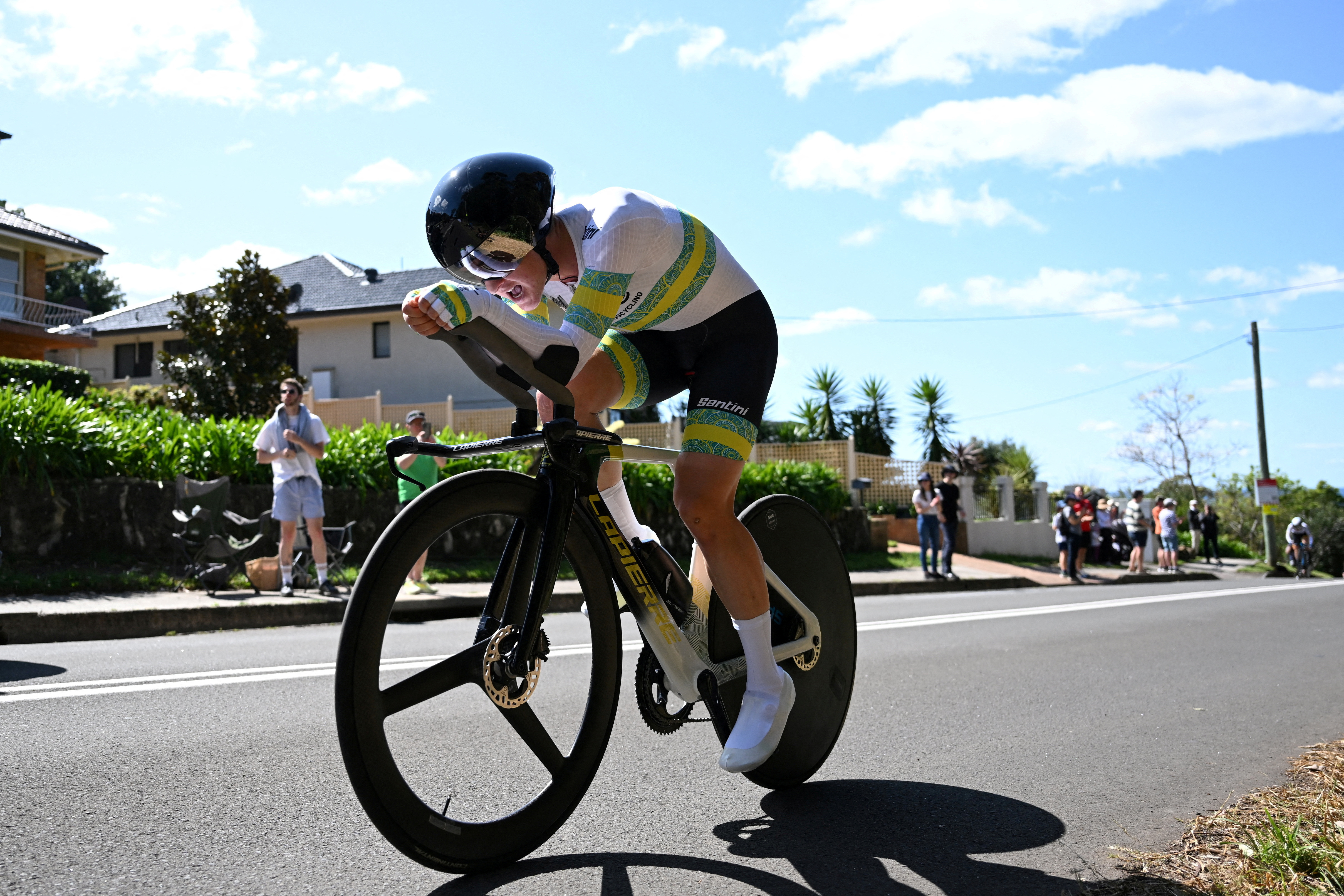 Grace Brown of Australia competes in the Women’s elite time trial during the first day of UCI Road World Championships in Wollongong, Australia Sunday, September 18, 2022. AAP Image/Dean Lewins via REUTERS    ATTENTION EDITORS - THIS IMAGE WAS PROVIDED BY A THIRD PARTY. NO RESALES. NO ARCHIVE. AUSTRALIA OUT. NEW ZEALAND OUT. NO COMMERCIAL OR EDITORIAL SALES IN NEW ZEALAND. NO COMMERCIAL OR EDITORIAL SALES IN AUSTRALIA.     TPX IMAGES OF THE DAY