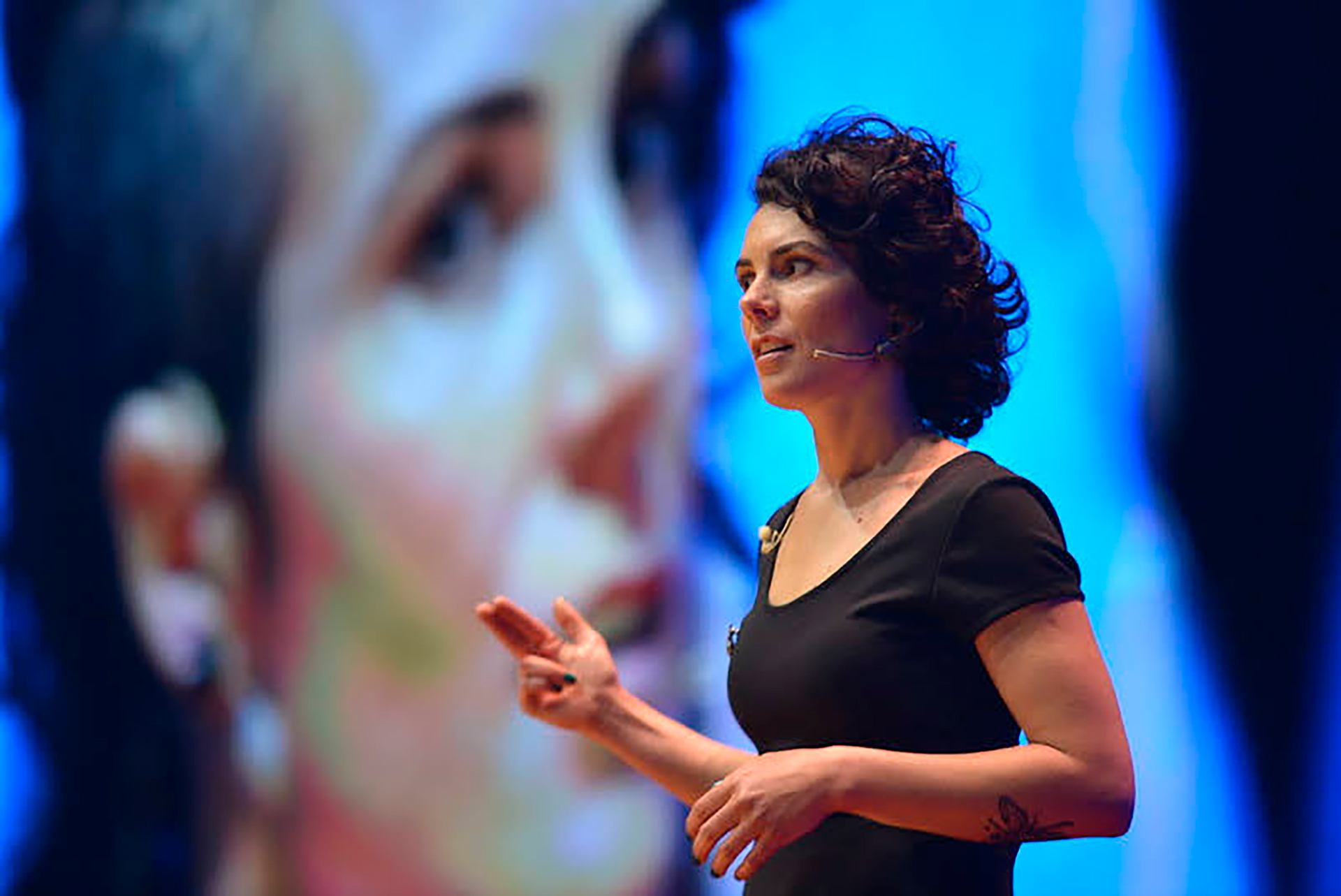 Flavia Broffoni durante su charla TEDx Rio de la Plata, en octubre del 2019. Foto: Renata Sanz Fuganti.