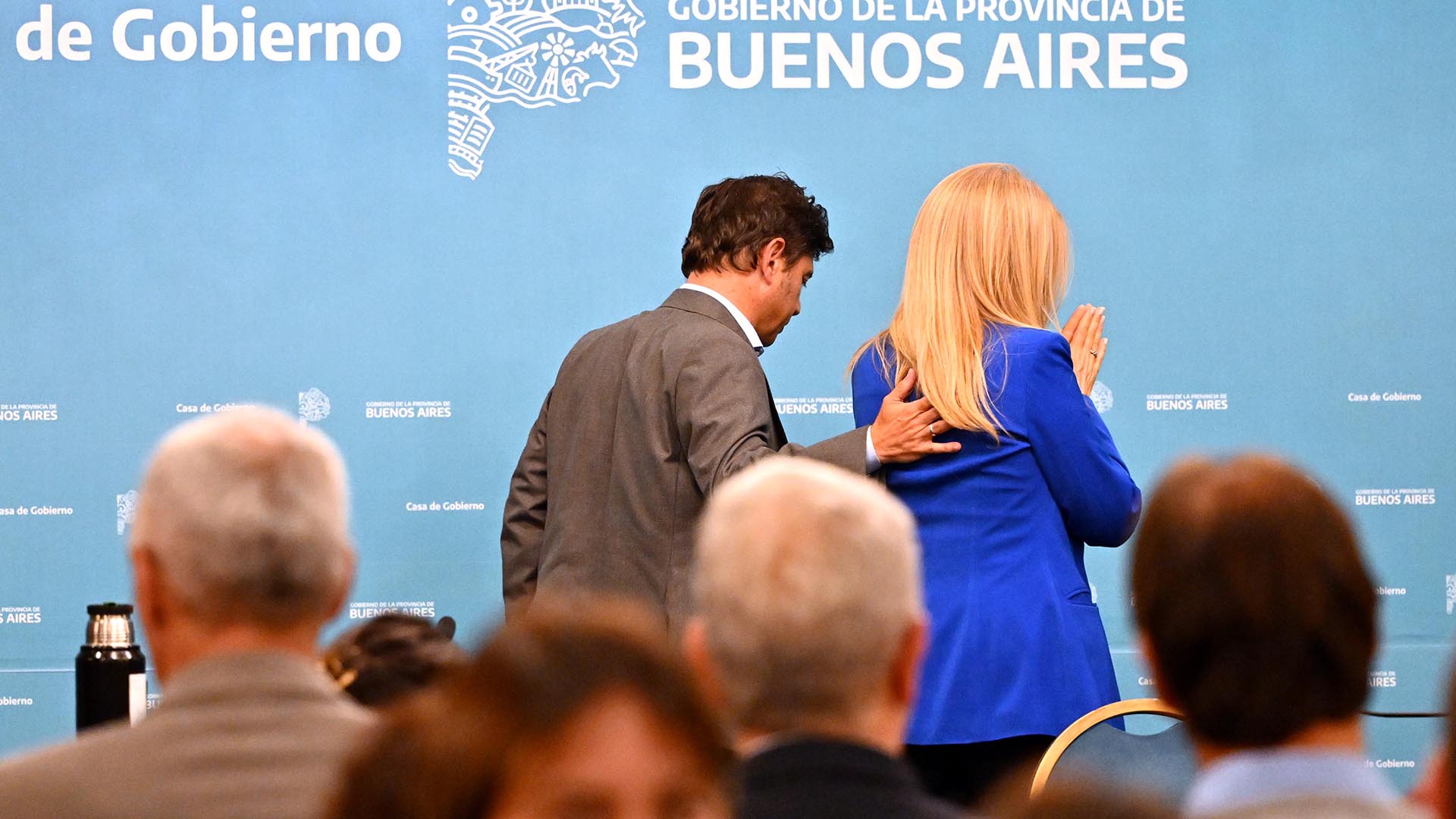 Cuál es el botón de los autos que podría eliminarse y ahorrar miles de dólares a los usuarios gracias a una decisión de Donald Trump