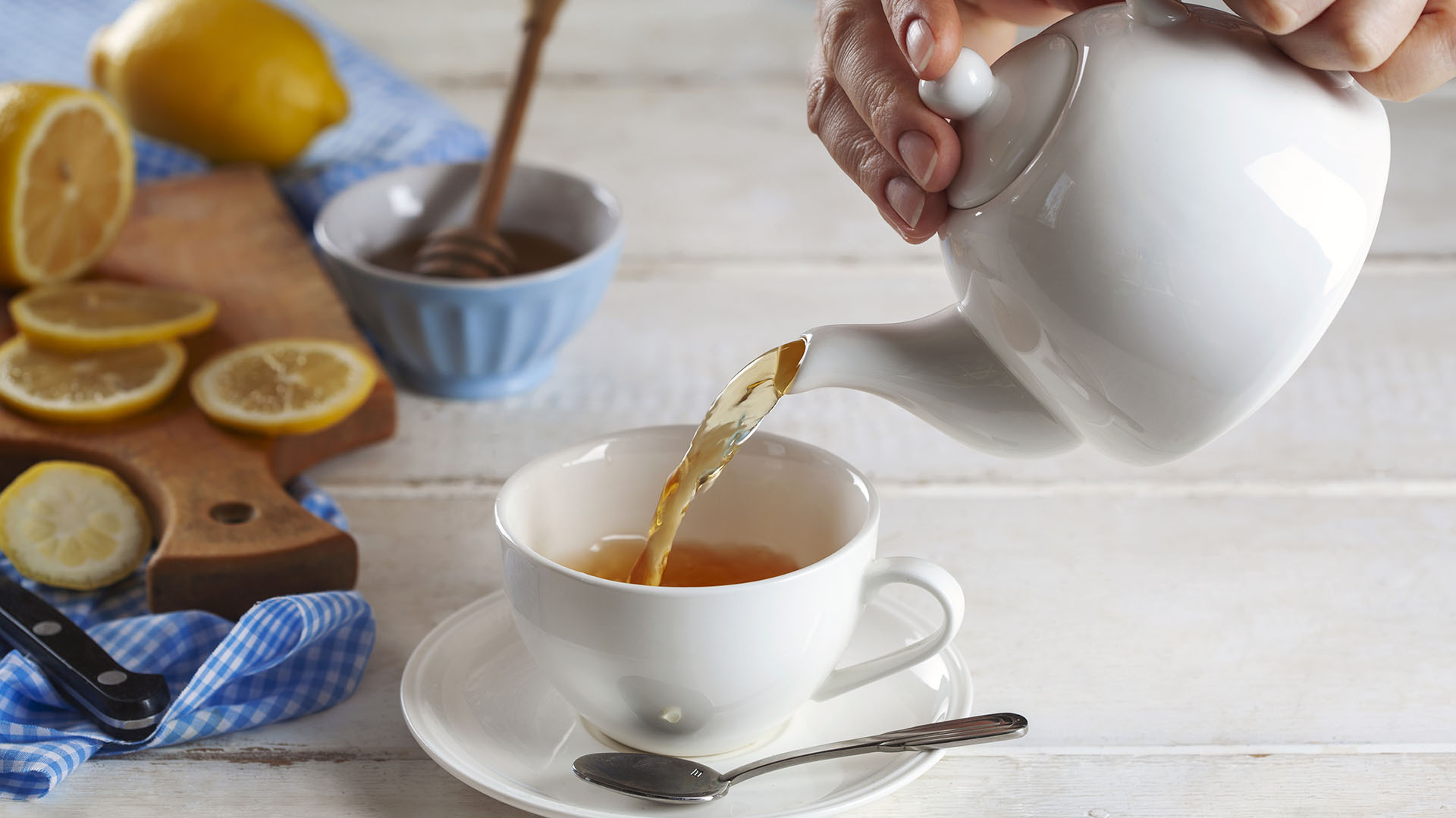 "Se fue ampliando el consumo de té y la gente lo sacó del lugar medicinal para entender que no sólo es una bebida milenaria sino el producto de mayor consumo del mundo” (Getty)